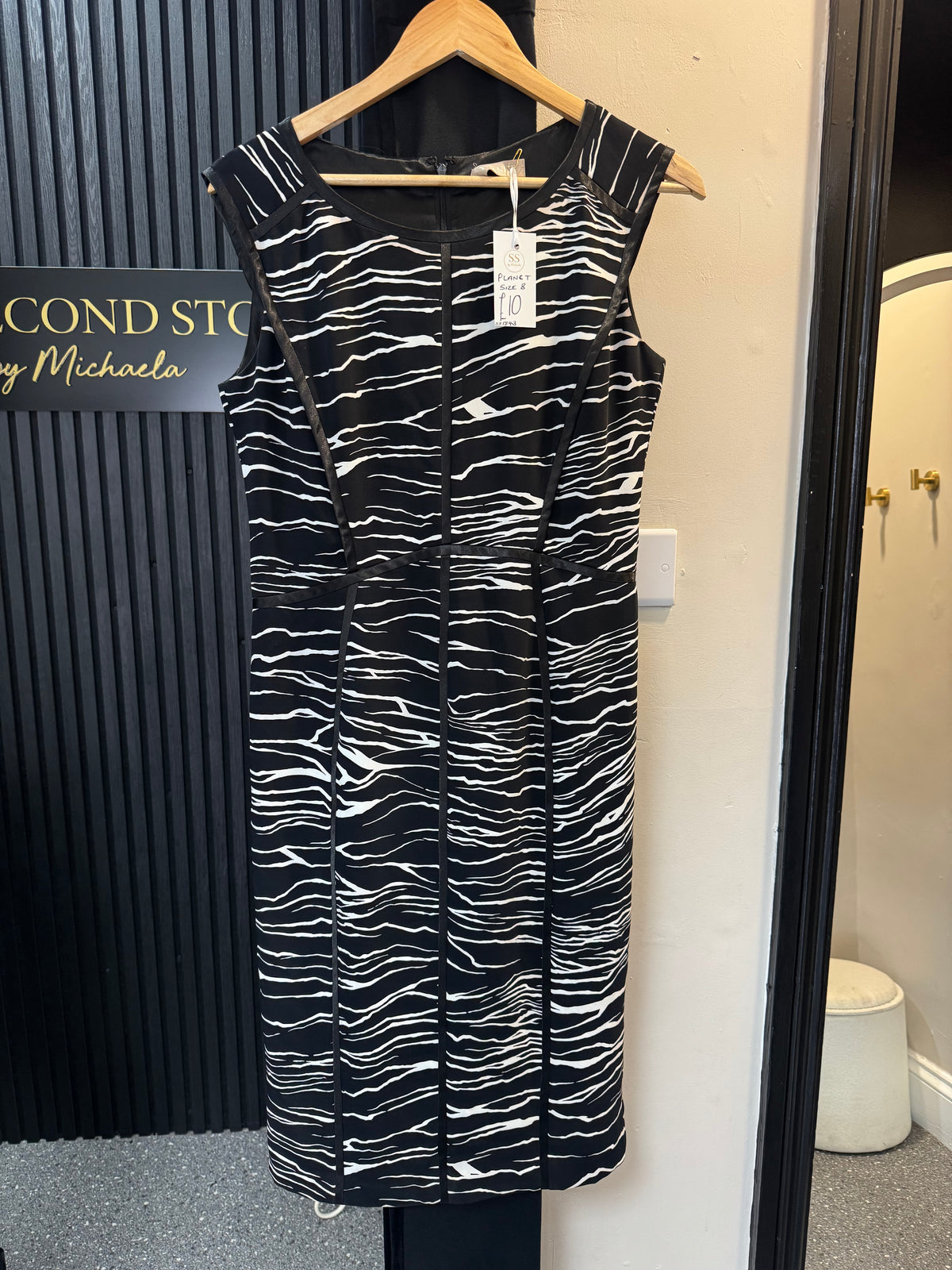 Planet Black & White Zebra Print Panelled Midi Dress – Size 8