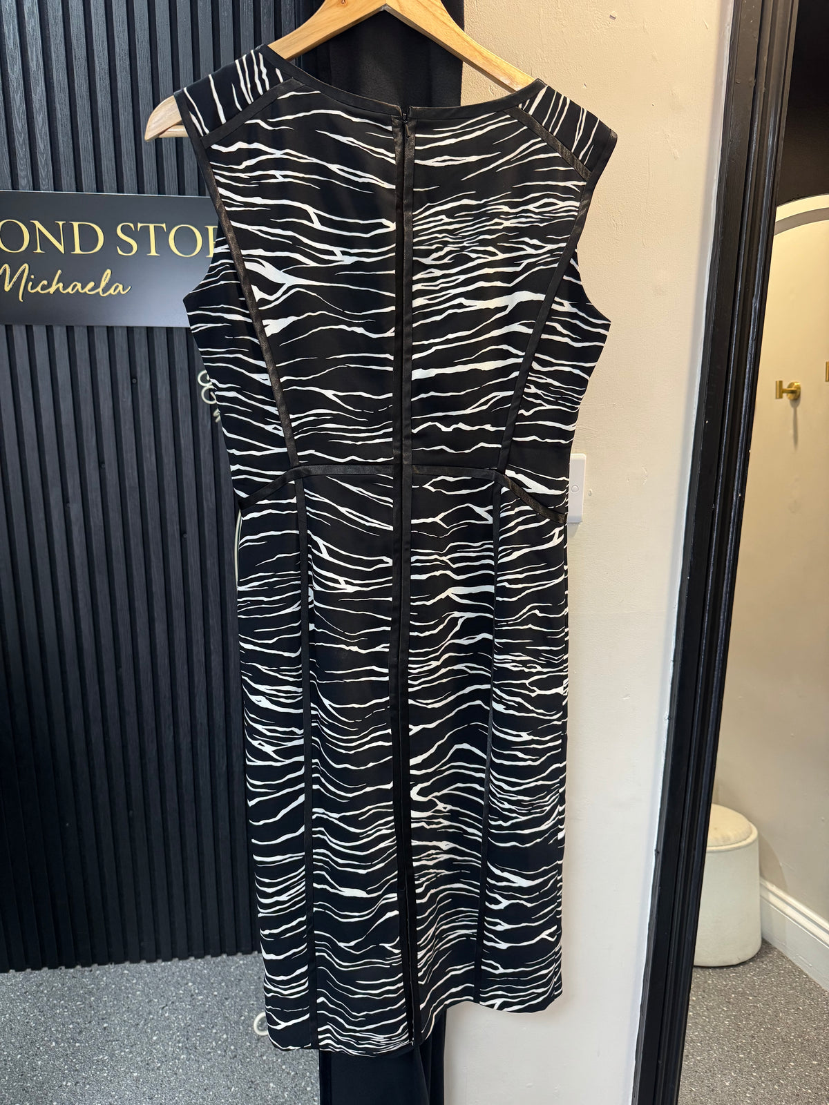 Planet Black & White Zebra Print Panelled Midi Dress – Size 8