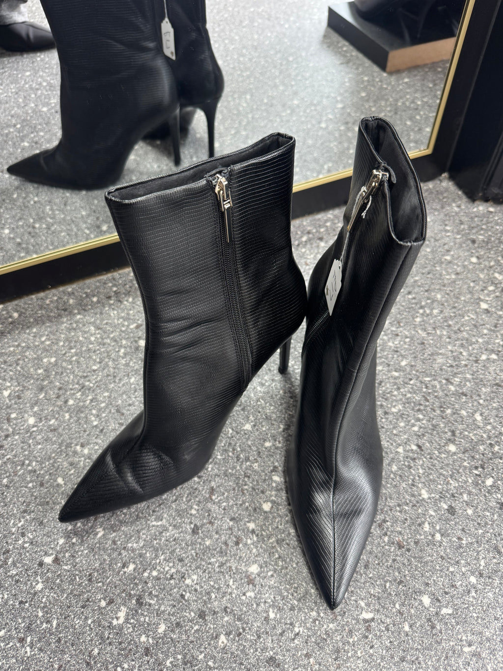 Zara Black Textured Pointed-Toe Stiletto Ankle Boots – Size 8