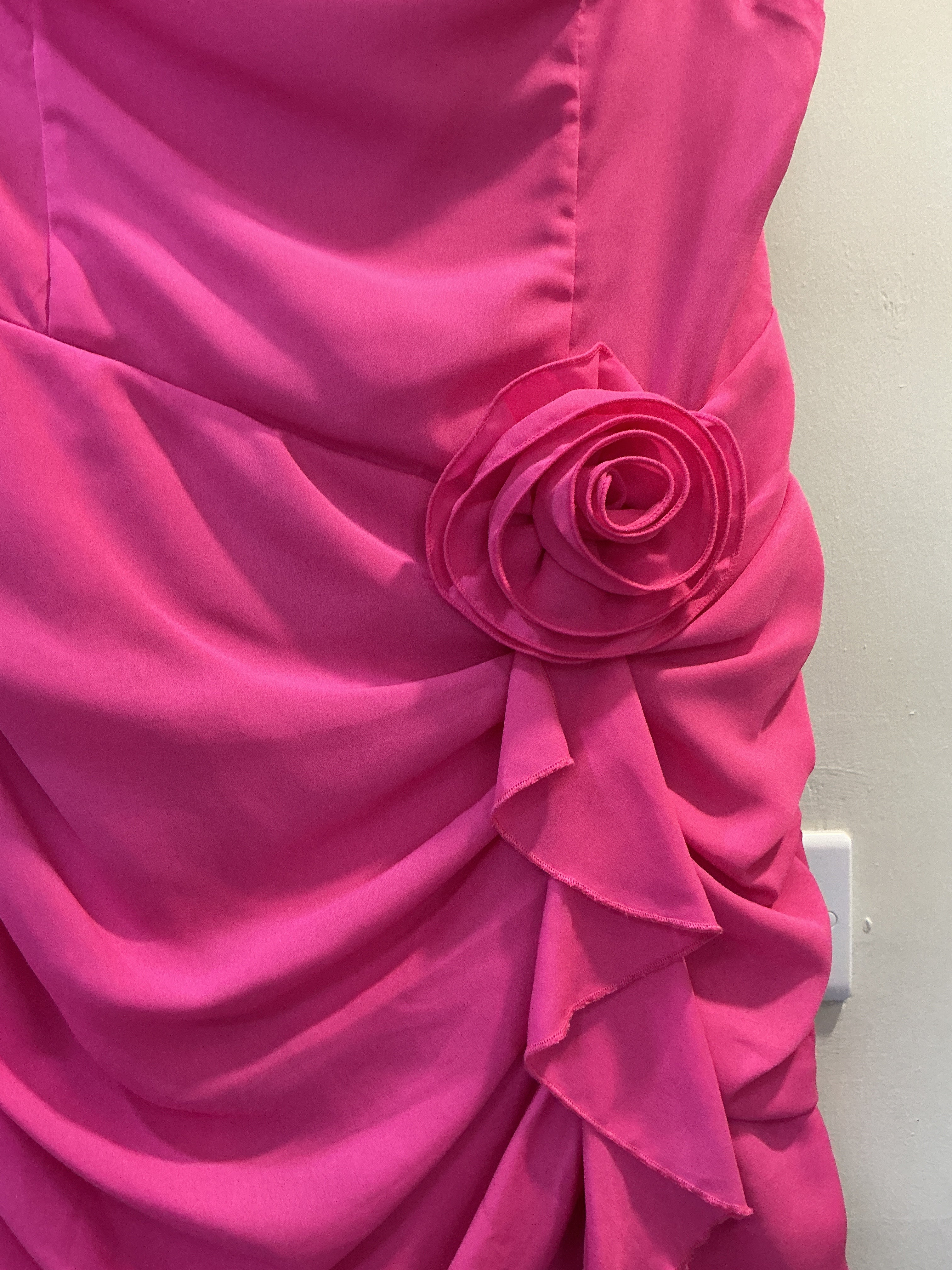 PrettyLittleThing Pink Ruched Bandeau Mini Dress – NWT size 16