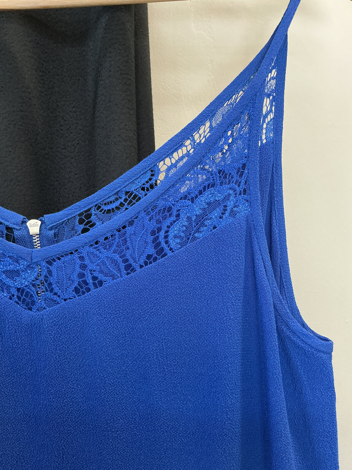 Sandro Cobalt Blue Lace Overlay Shift Dress – Size 2 (UK 10)