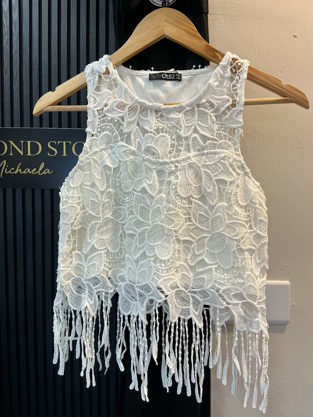 Quiz White Floral Lace Tassel Top – Size 8