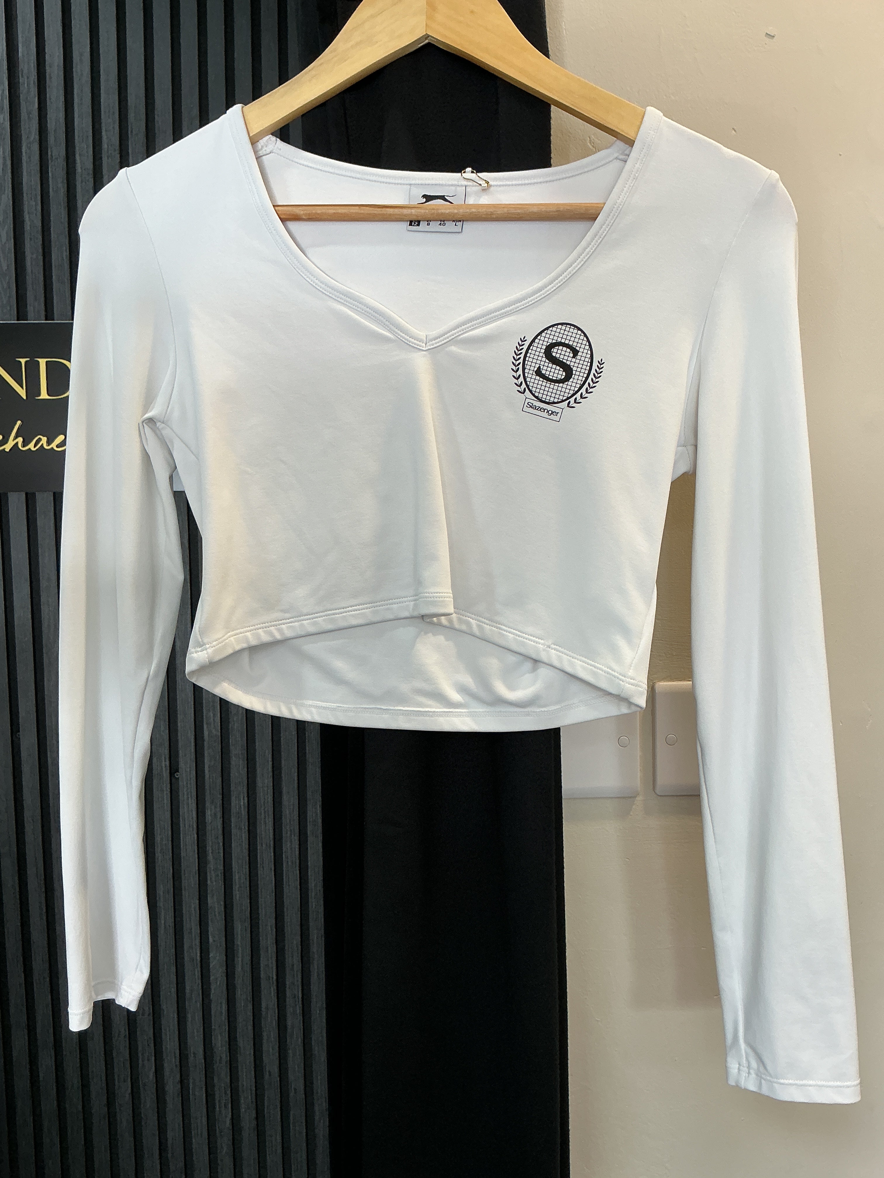 Slazenger White Long Sleeve Cropped Sports Top – Size 12