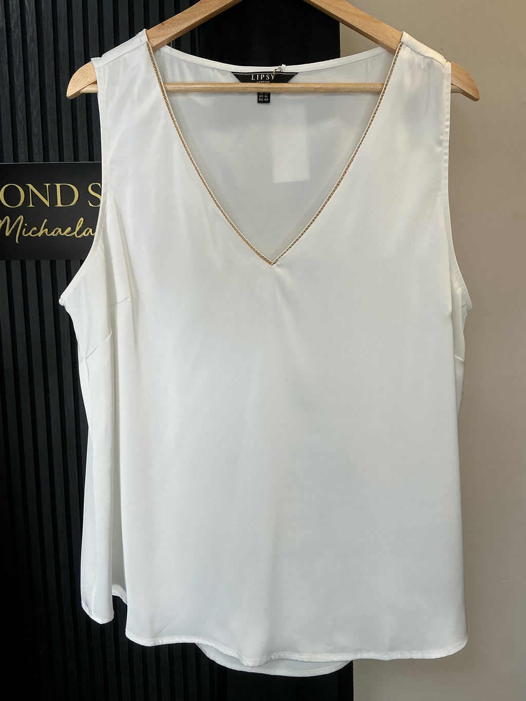 Lipsy White Gold Trim V-Neck Blouse – Size 20