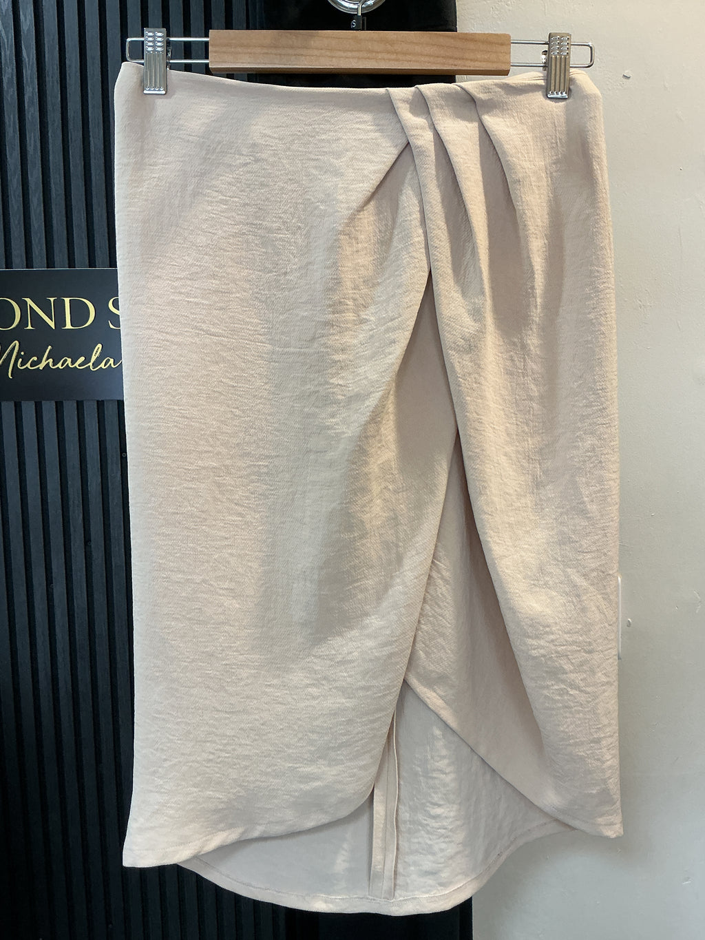 Pinko Cream Draped Wrap Midi Skirt – Size 8