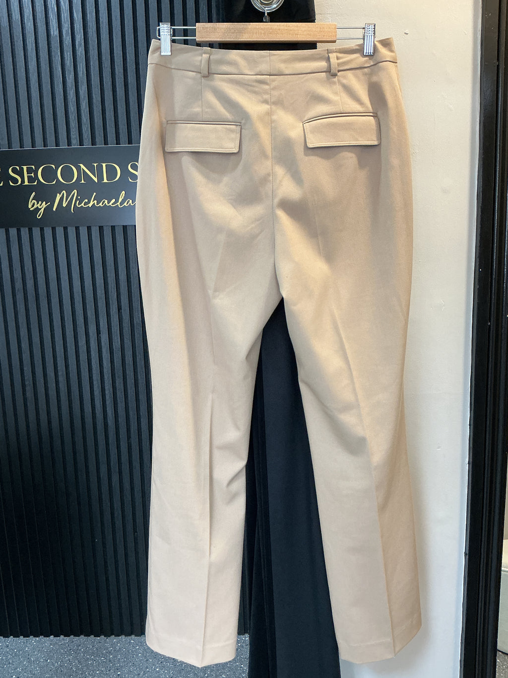 Zara Beige Tailored Straight Leg Trousers – Size L