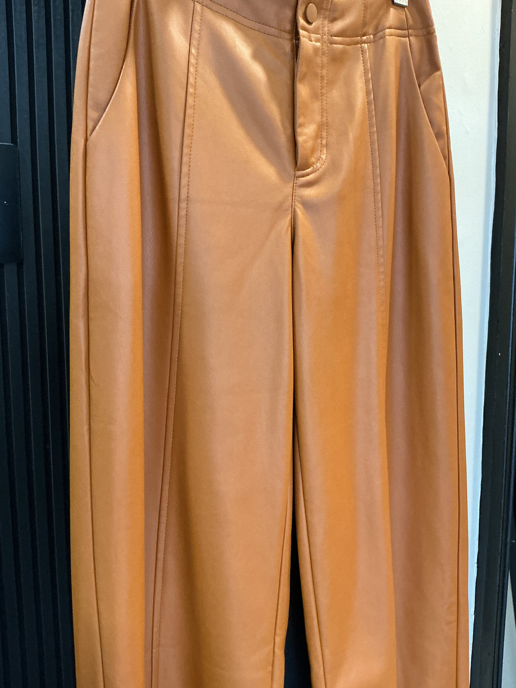 Stradivarius Cognac Faux Leather Culottes – Size 6 NWT