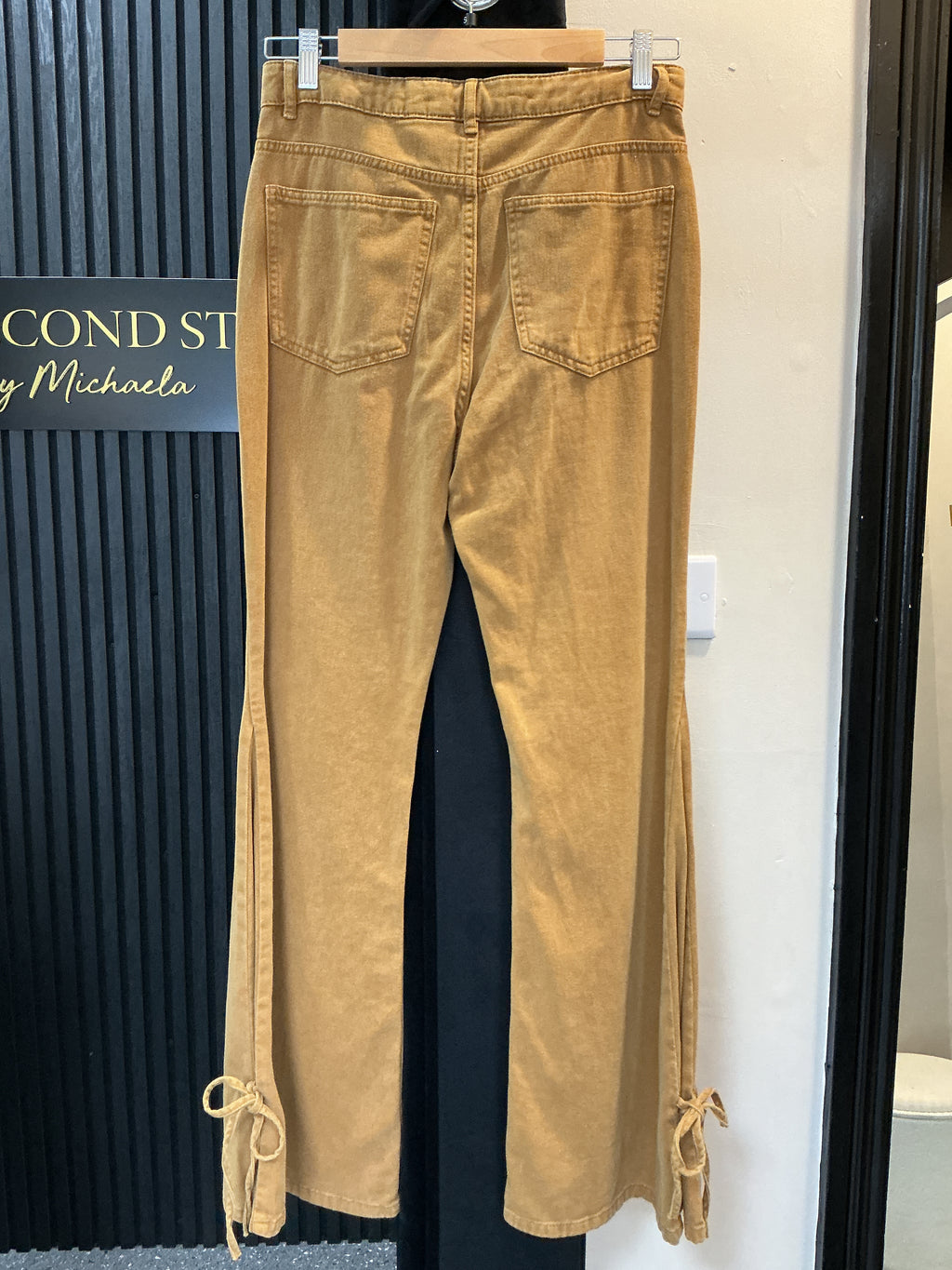 Monki Brown Tie-Hem Jeans – Size 10