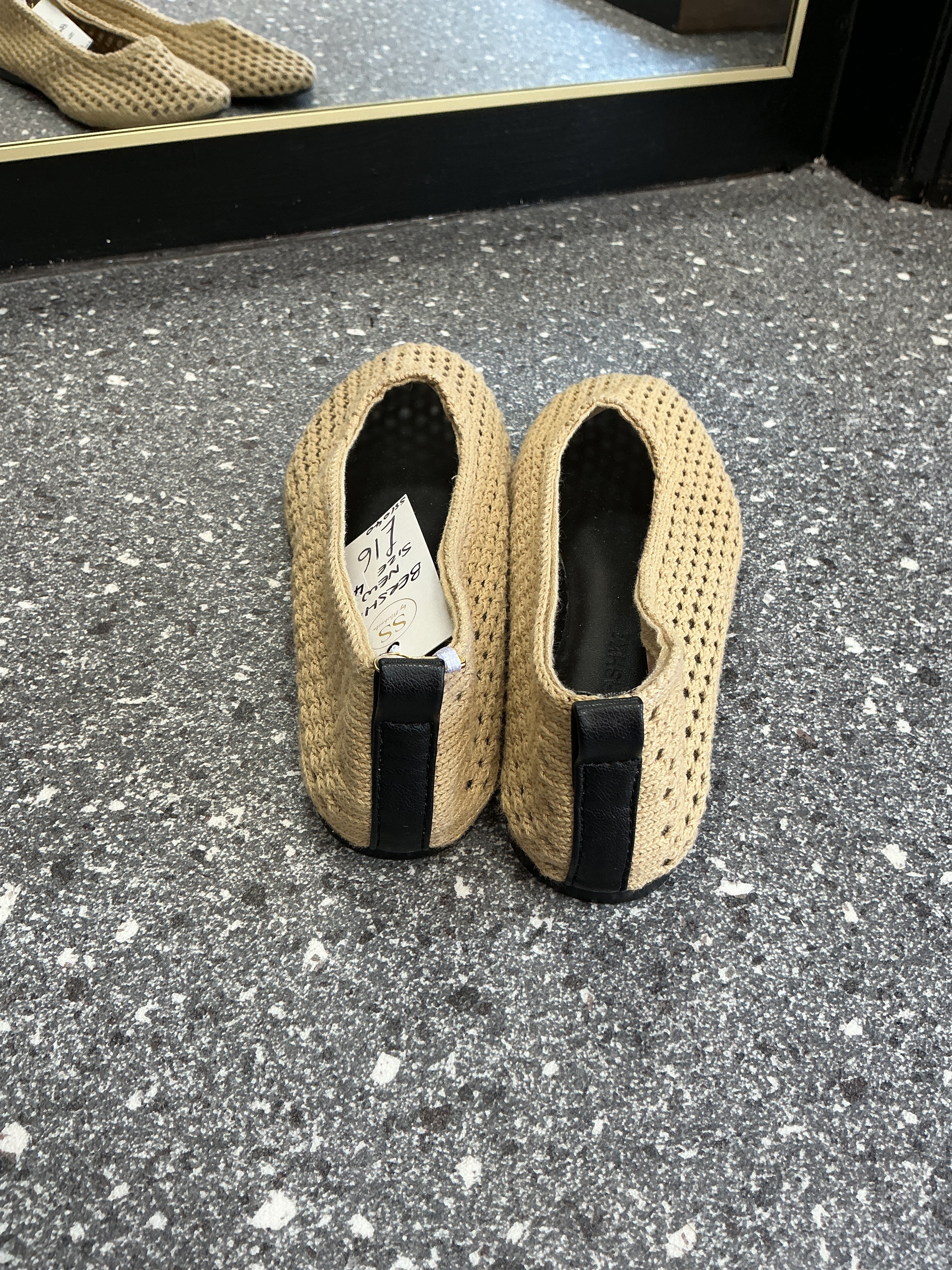 Bershka Beige Crochet Ballet Flats – Size 4 New