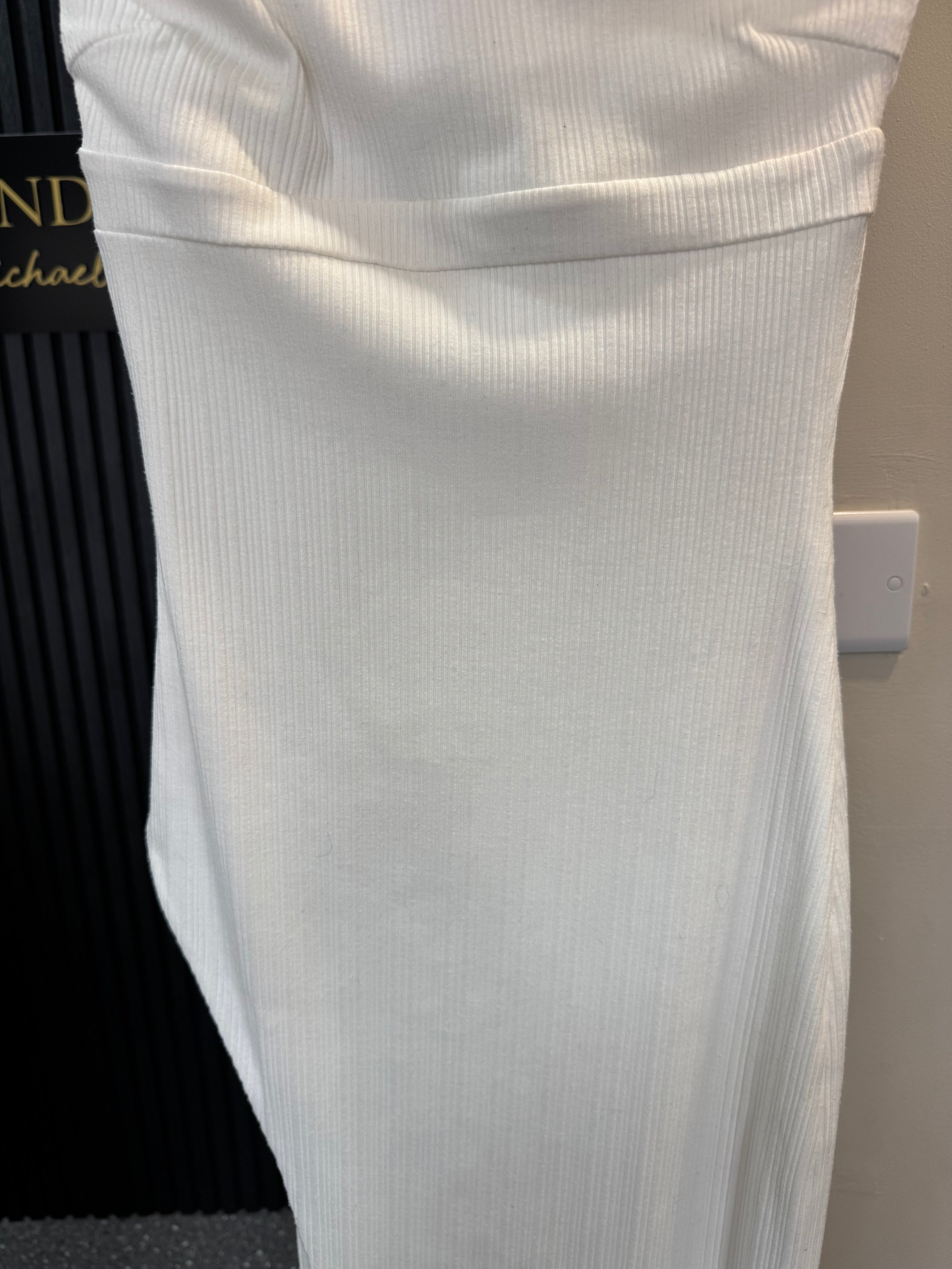 Oh Polly White One-Shoulder Ribbed Maxi Dress – Size 8