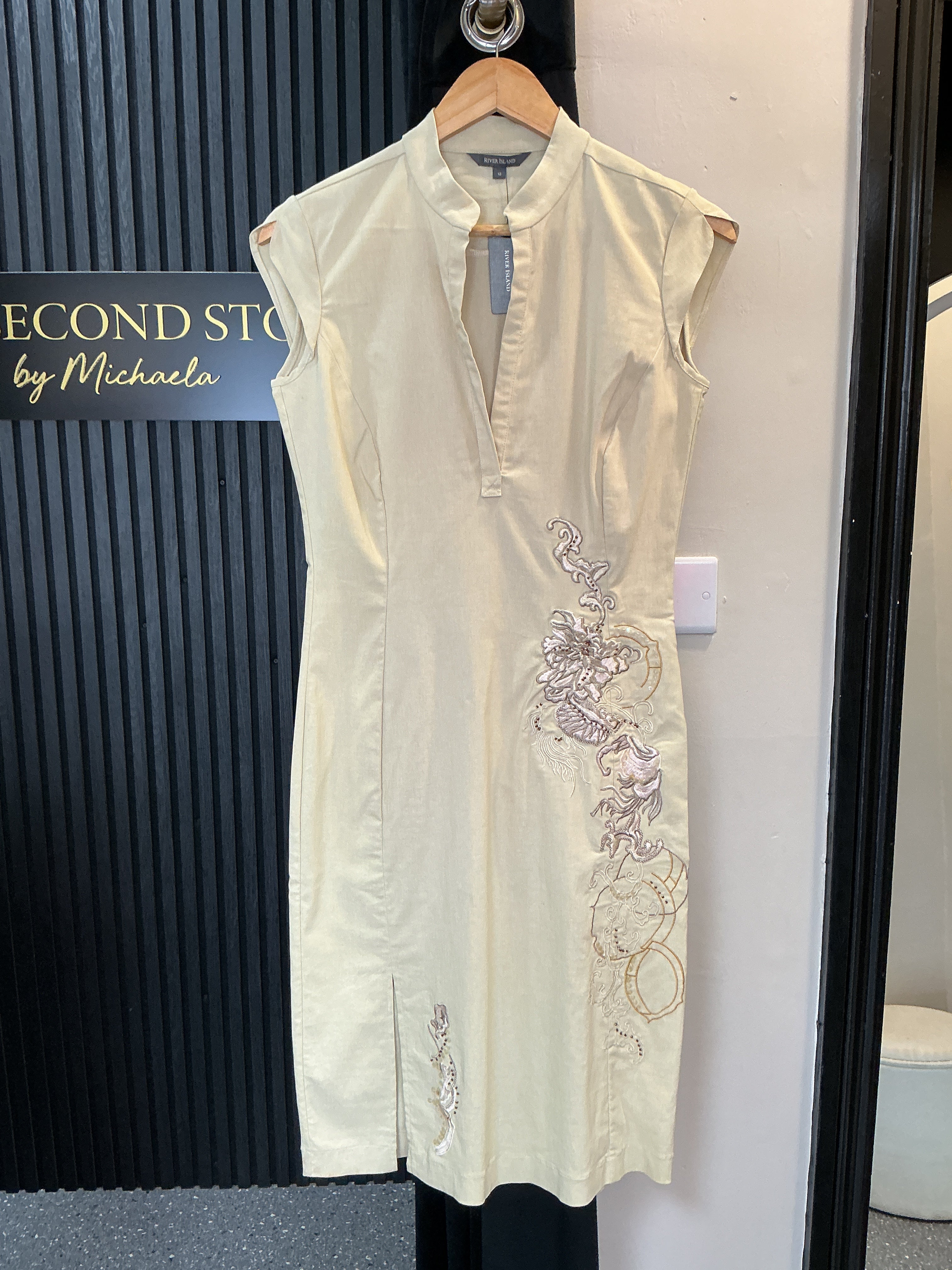 Vintage Y2K River Island Embroidered Midi Dress – NWT Size 12