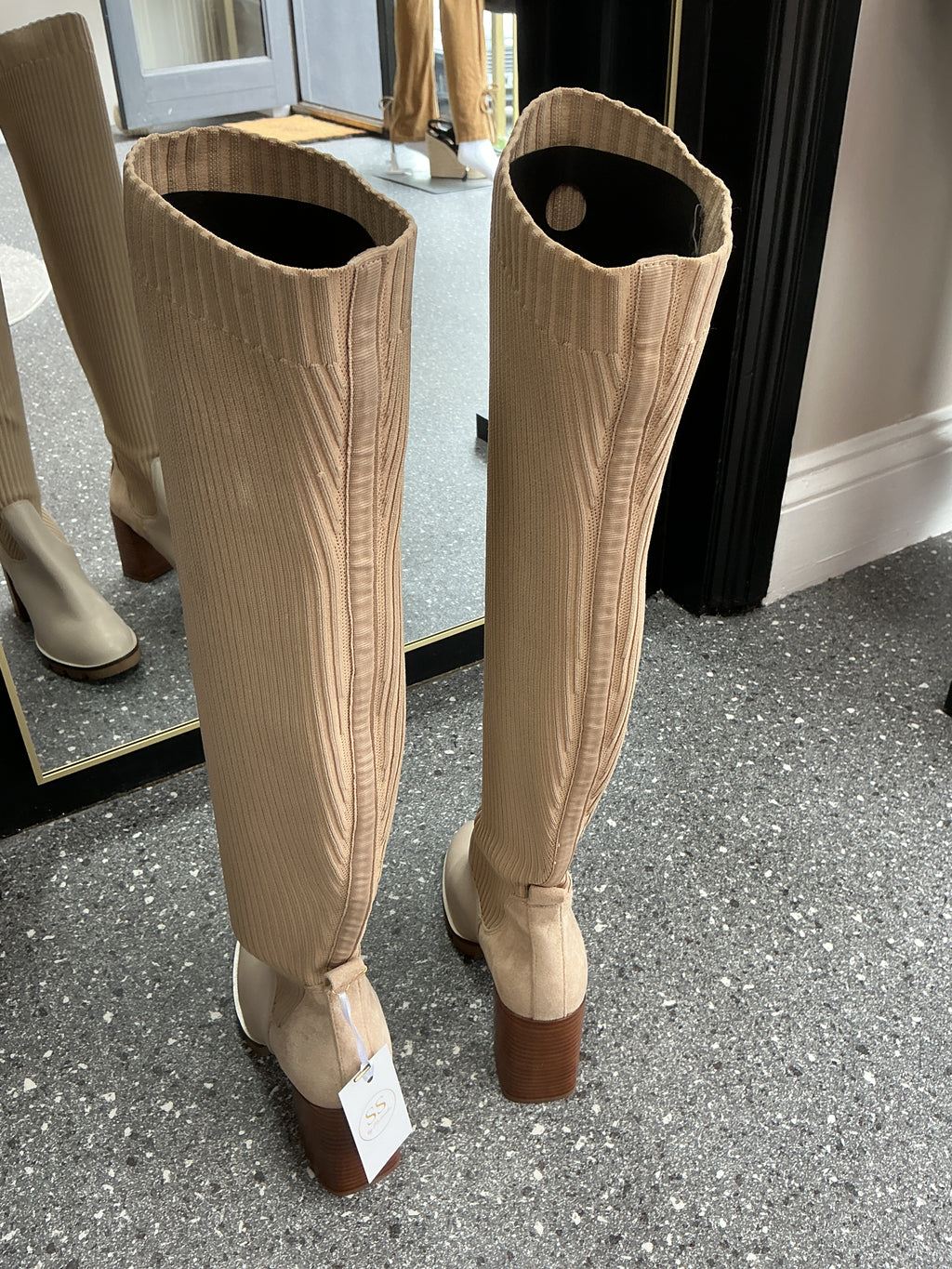 River Island Cream Ribbed Knee High Boots – Size 5 New