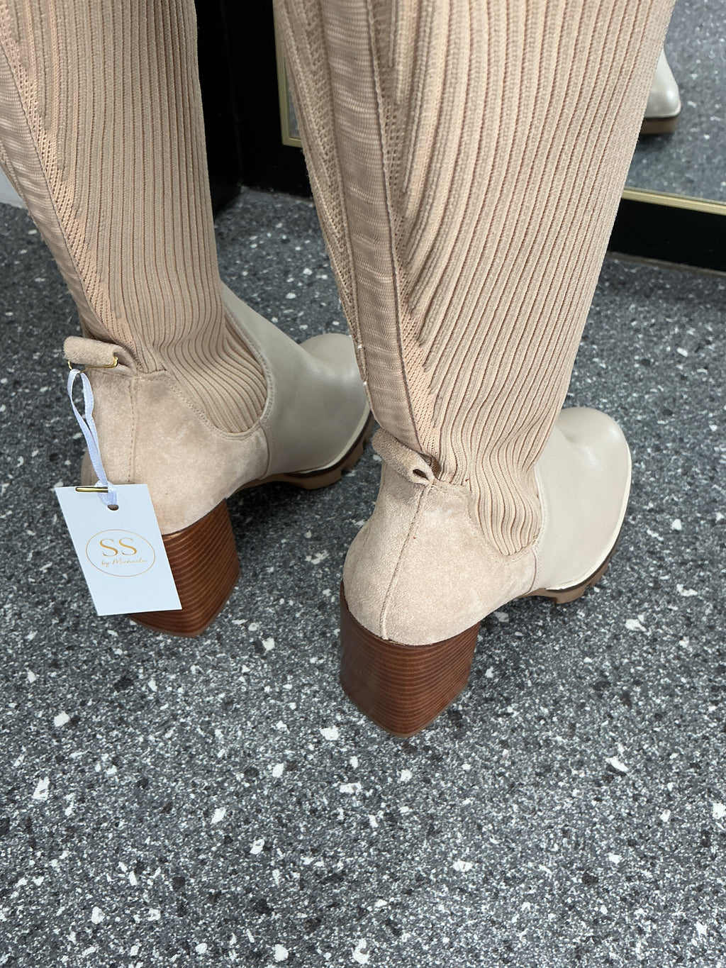 River Island Cream Ribbed Knee High Boots – Size 5 New