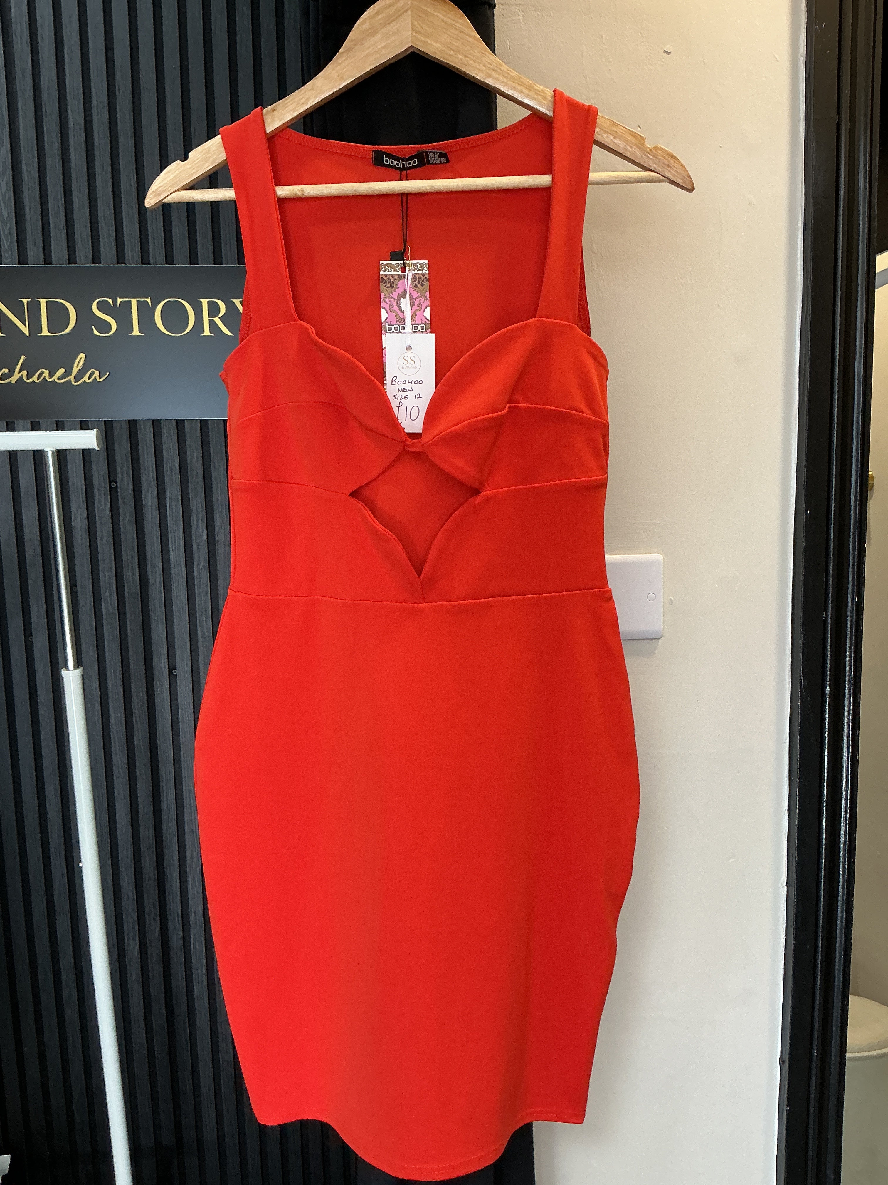 Boohoo Red Cut-Out Bodycon Mini Dress – Size 12 New