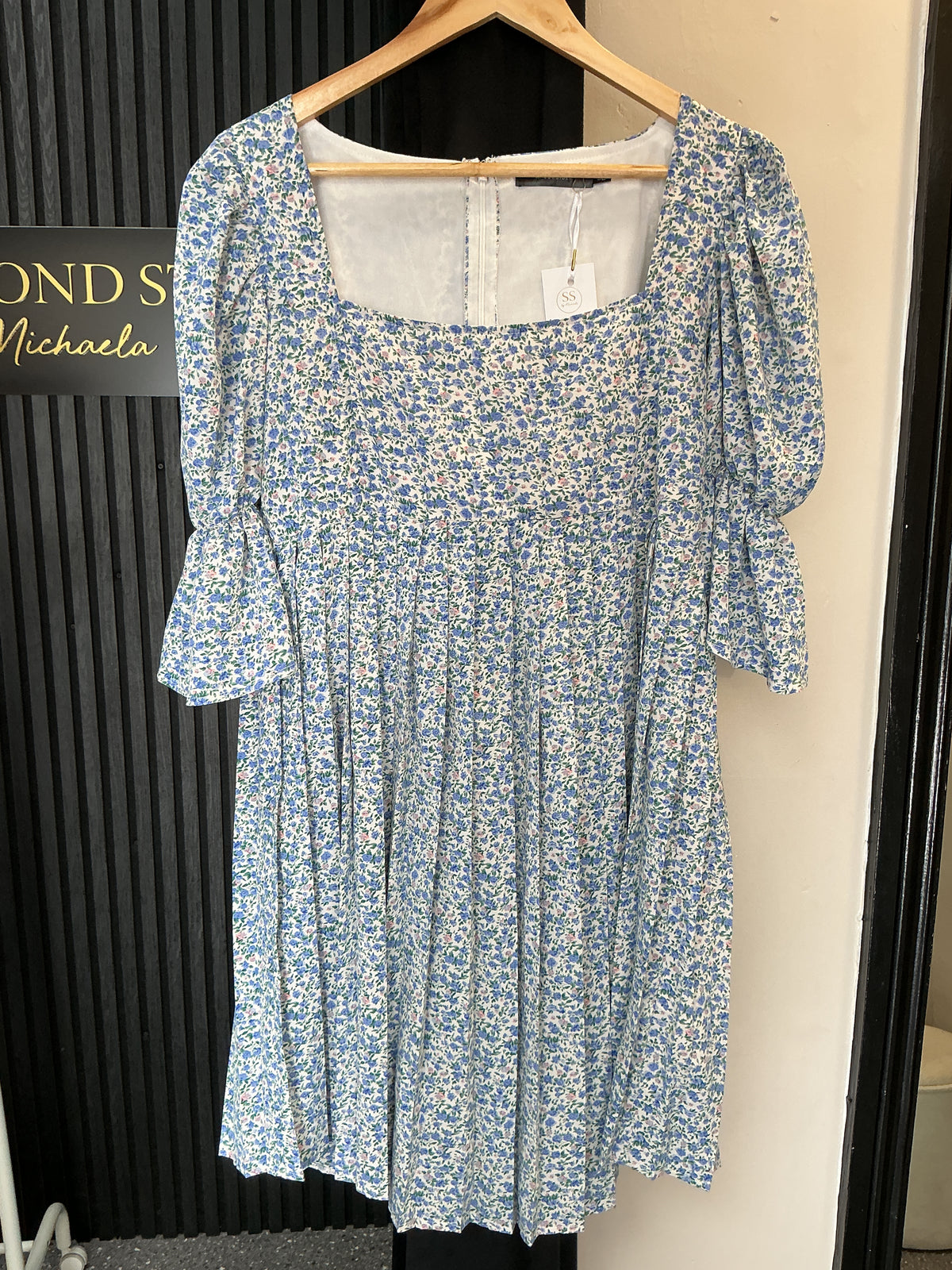 Missguided Blue Floral Puff Sleeve Mini Dress – Size 12