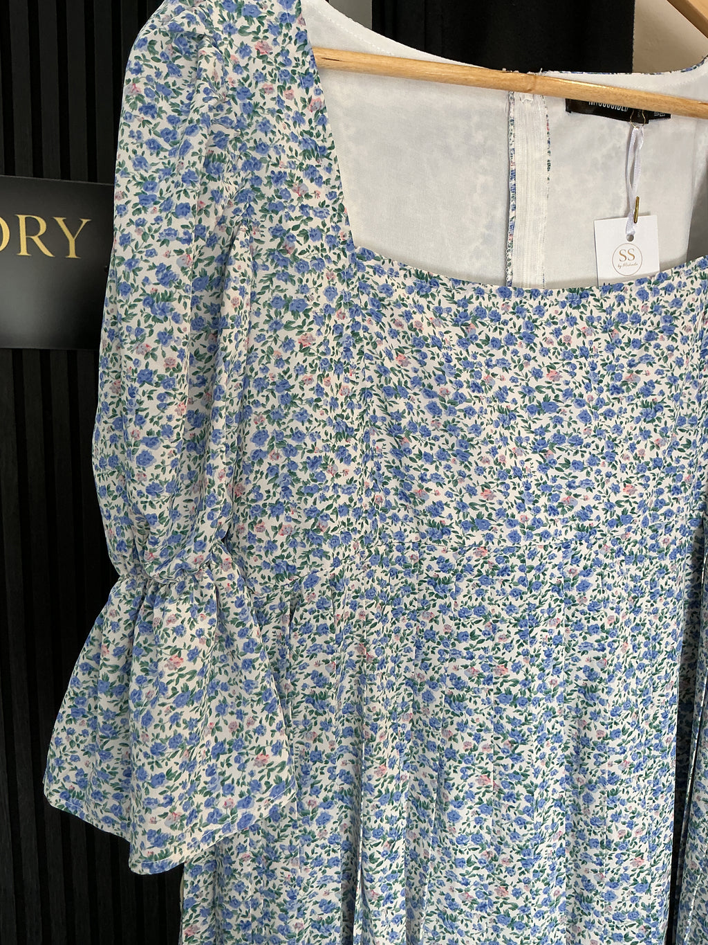 Missguided Blue Floral Puff Sleeve Mini Dress – Size 12