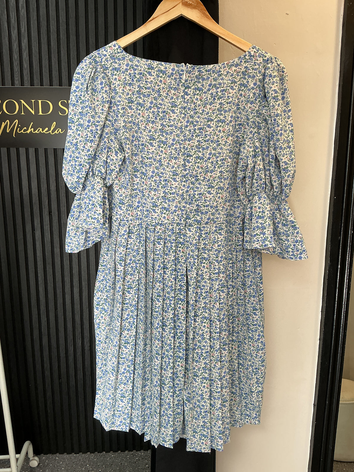 Missguided Blue Floral Puff Sleeve Mini Dress – Size 12