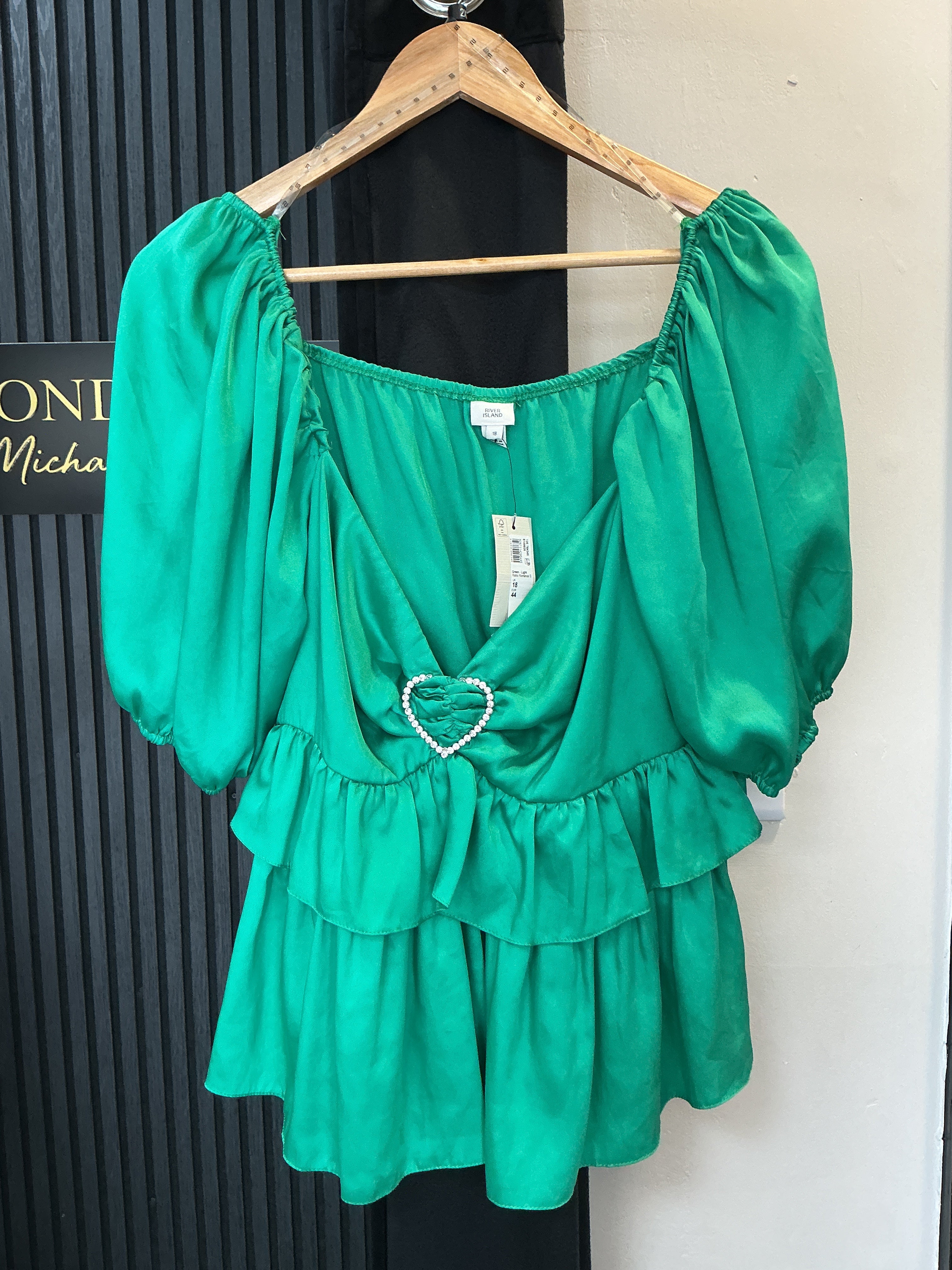 River Island Green Satin Heart Detail Peplum Top – Size 18 New