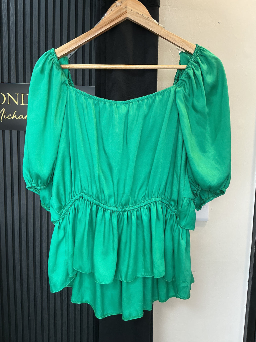 River Island Green Satin Heart Detail Peplum Top – Size 18 New