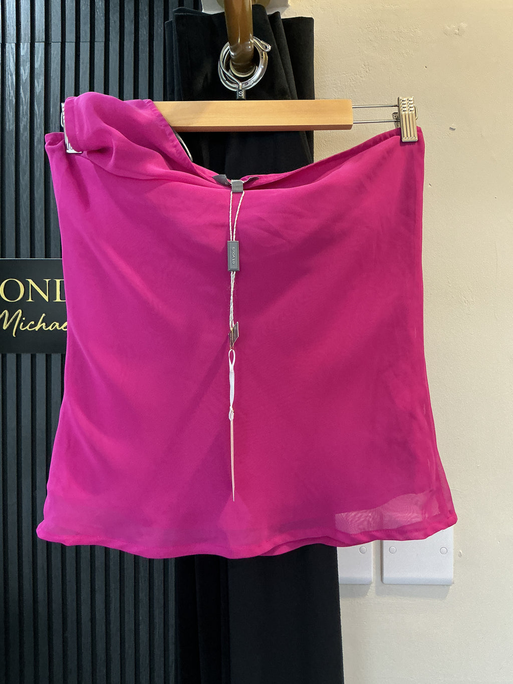 Et Vous Pink Floral Appliqué One-Shoulder Top – Size 10 New
