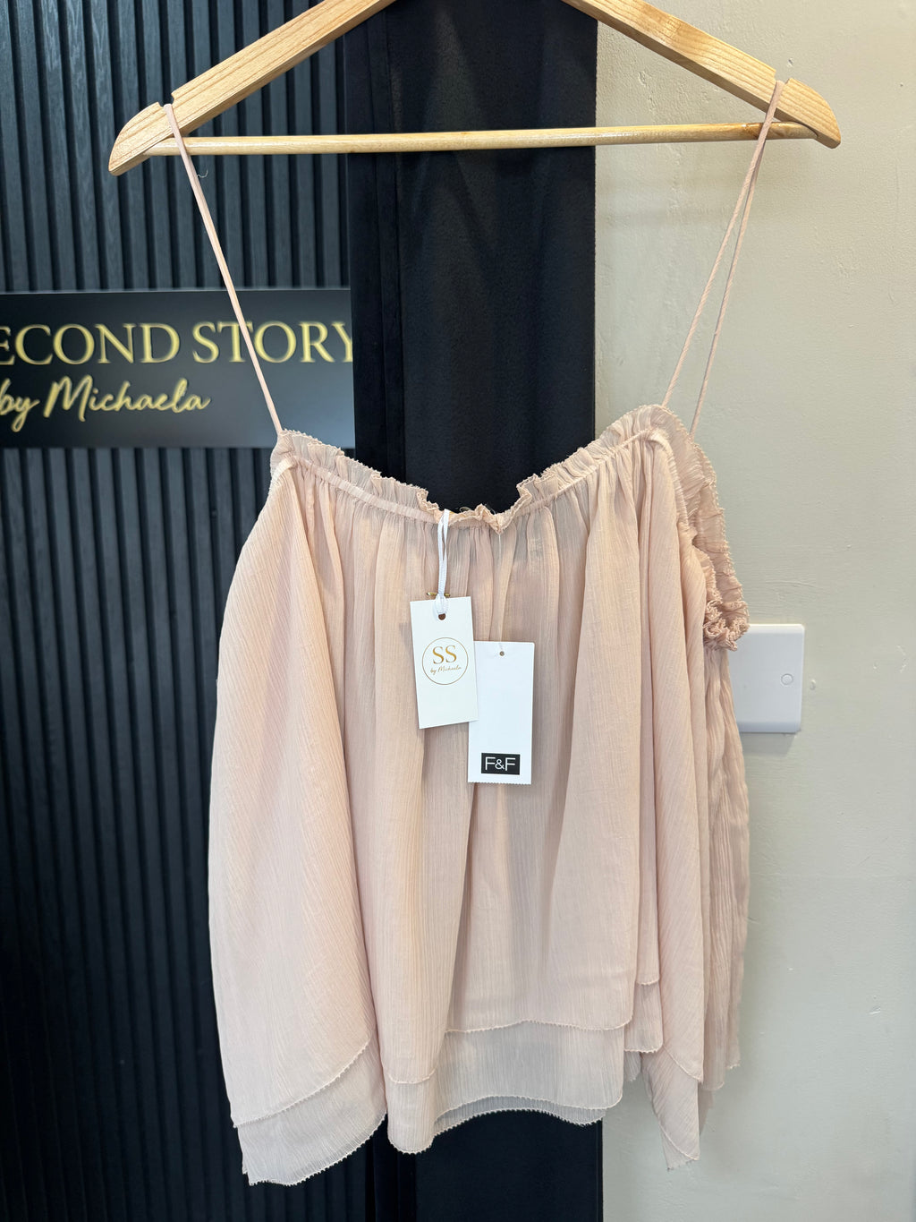 F&F Blush Pink Floaty Cold Shoulder Top – Size 22 New