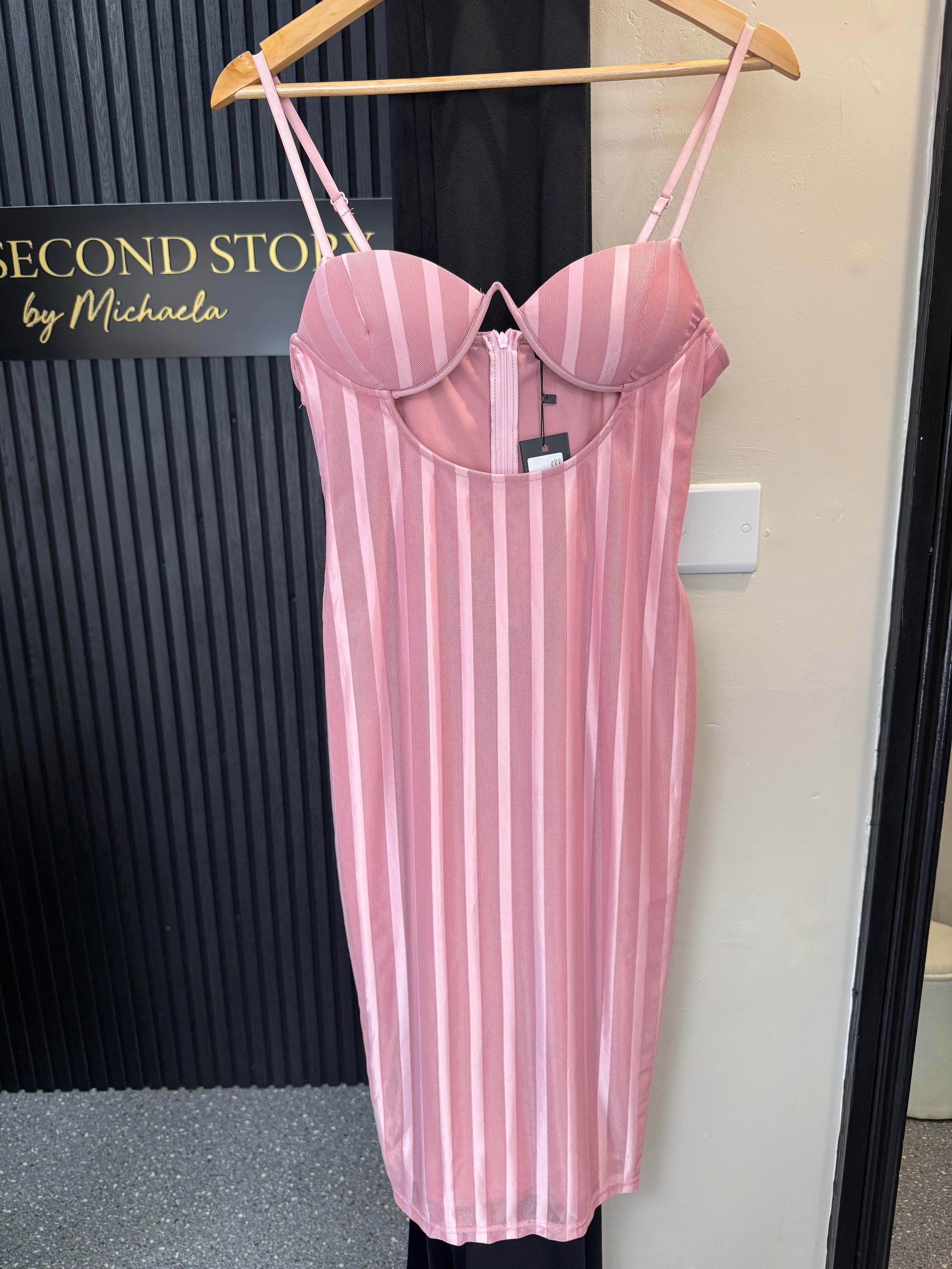 I Saw It First Pink Mesh Corset Midi Dress – Size 12 New