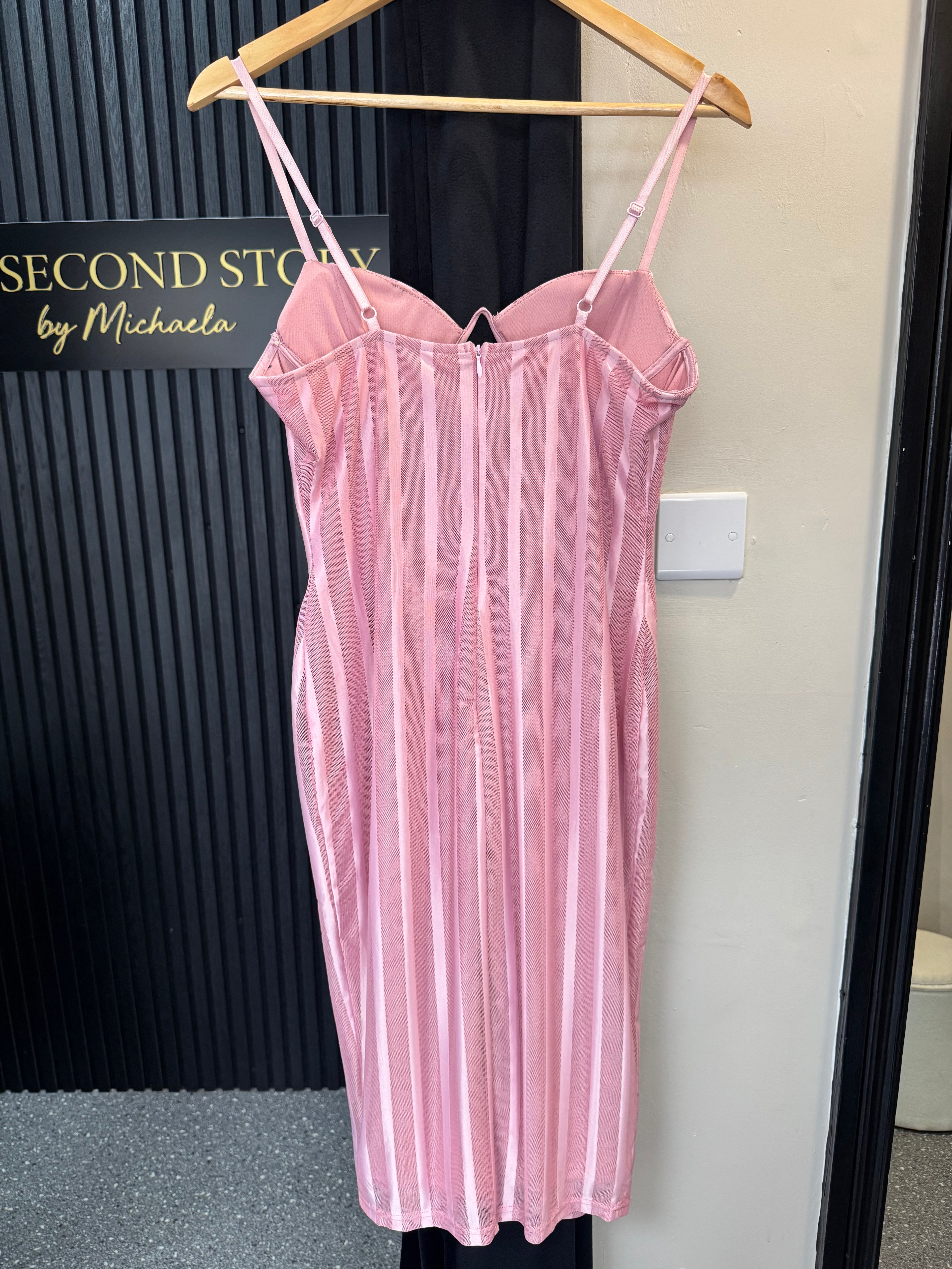 I Saw It First Pink Mesh Corset Midi Dress – Size 12 New