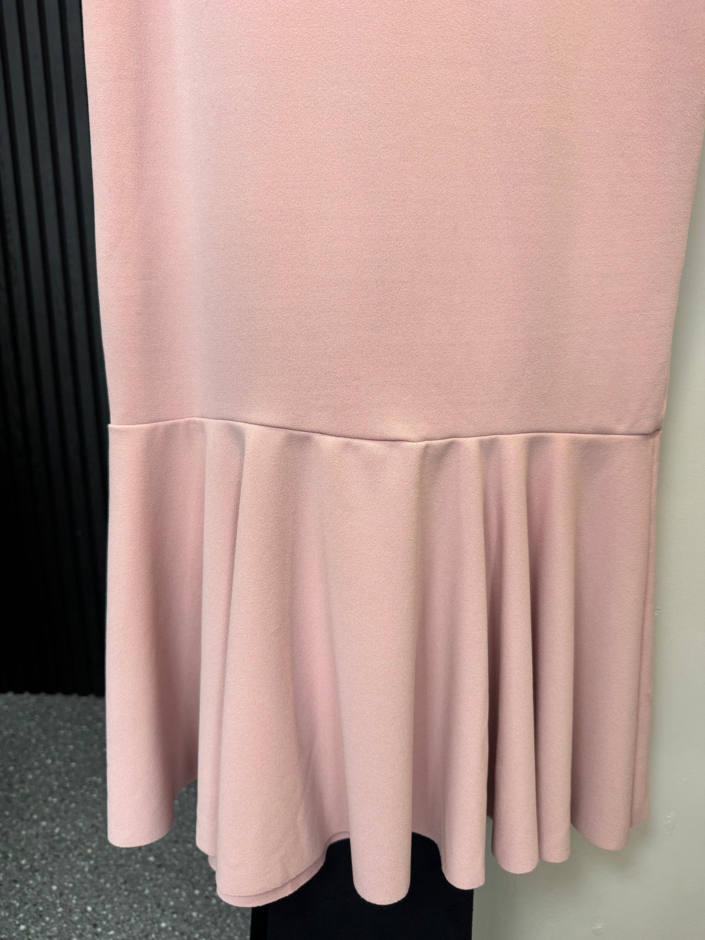 Boohoo Blush Pink Long Sleeve Frill Hem Midi Dress – Size 12