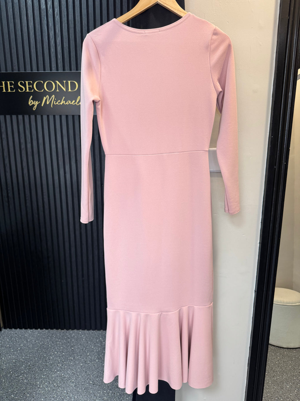 Boohoo Blush Pink Long Sleeve Frill Hem Midi Dress – Size 12