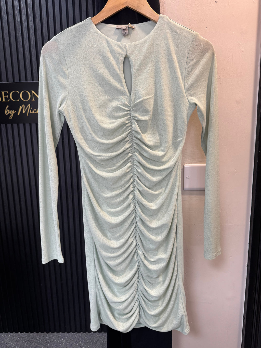 River Island Mint Ruched Mini Dress – Size 6