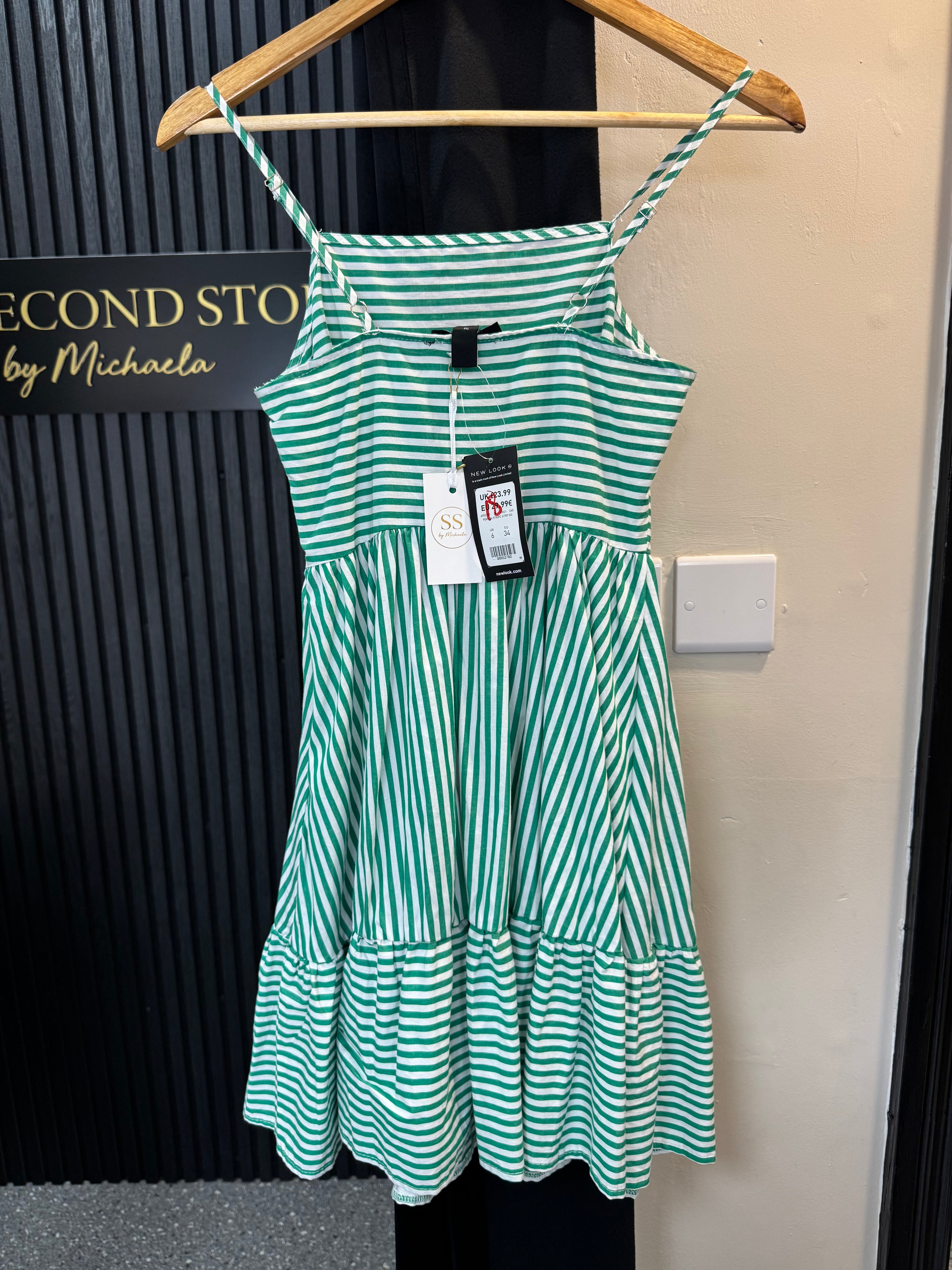 New Look Green & White Striped Tiered Mini Dress – Size 6 New