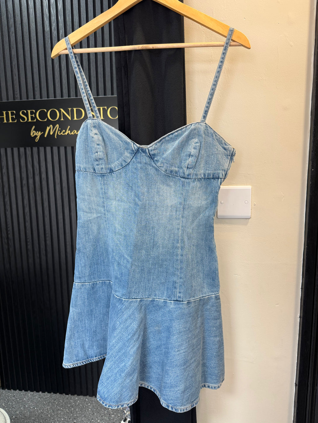 Zara Fitted Denim Mini Dress – Size M – New