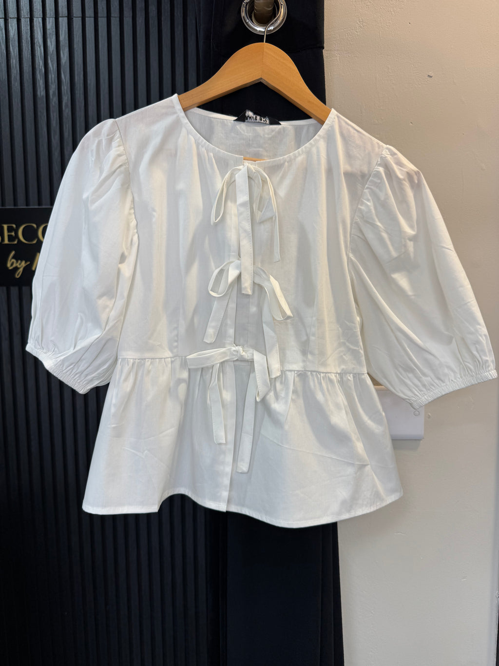 Brave Soul White Triple Tie Front Peplum Top – Size XS New