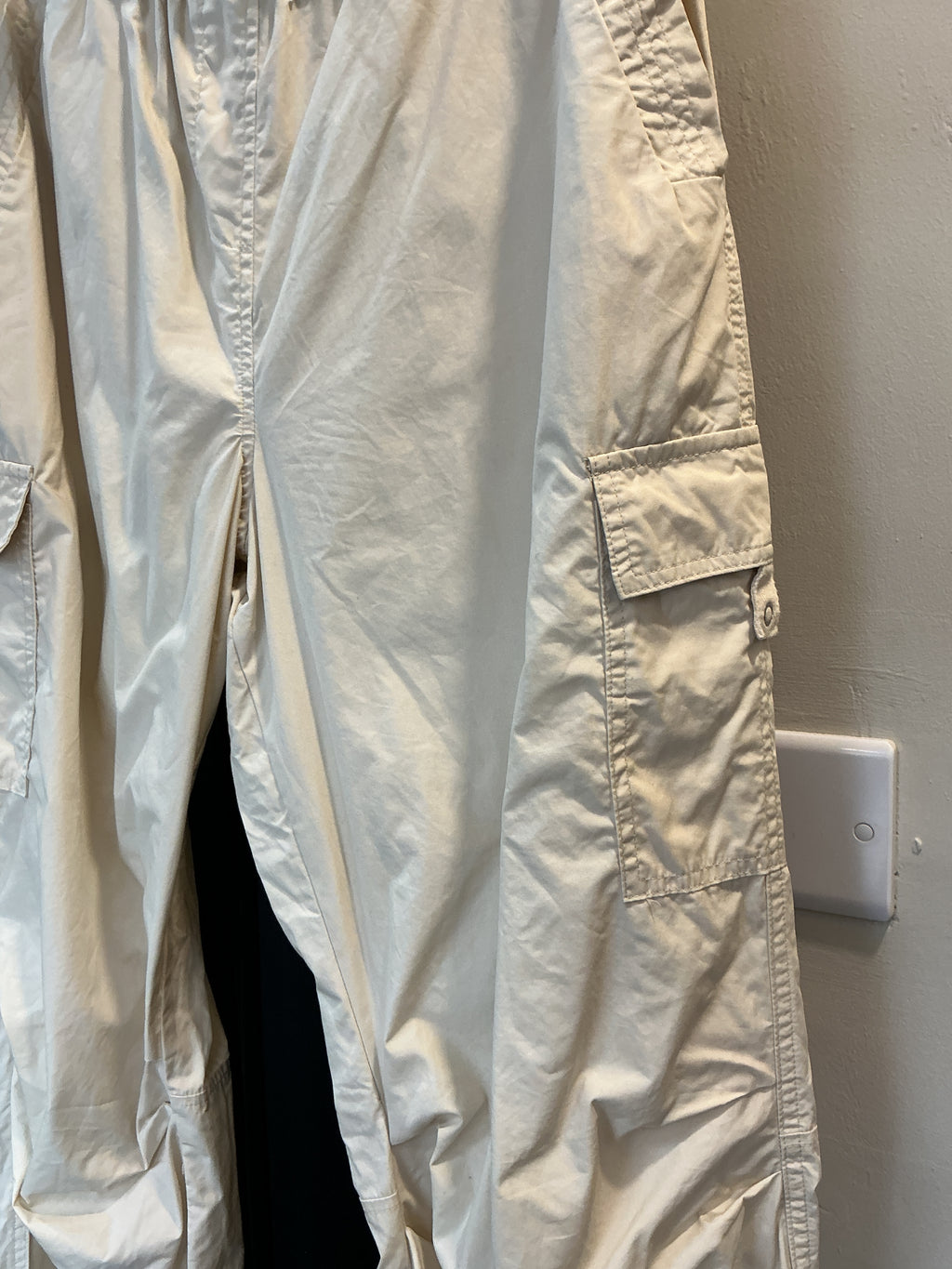 Next Cream Parachute Cargo Trousers – Size XS