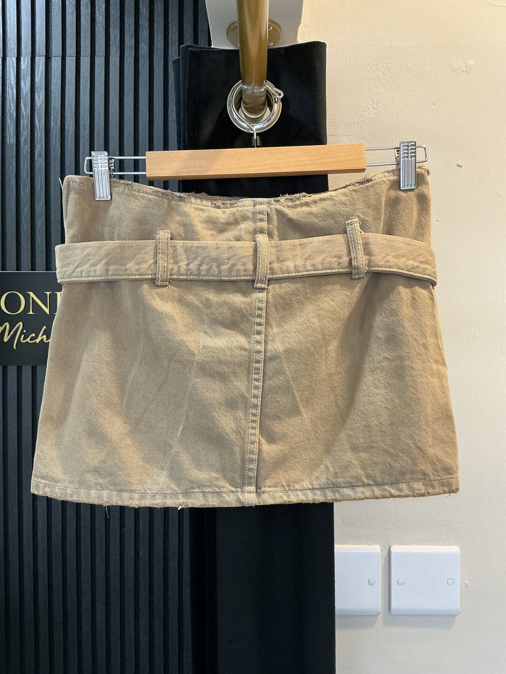 Zara Beige Belted Denim Mini Skirt – Size S