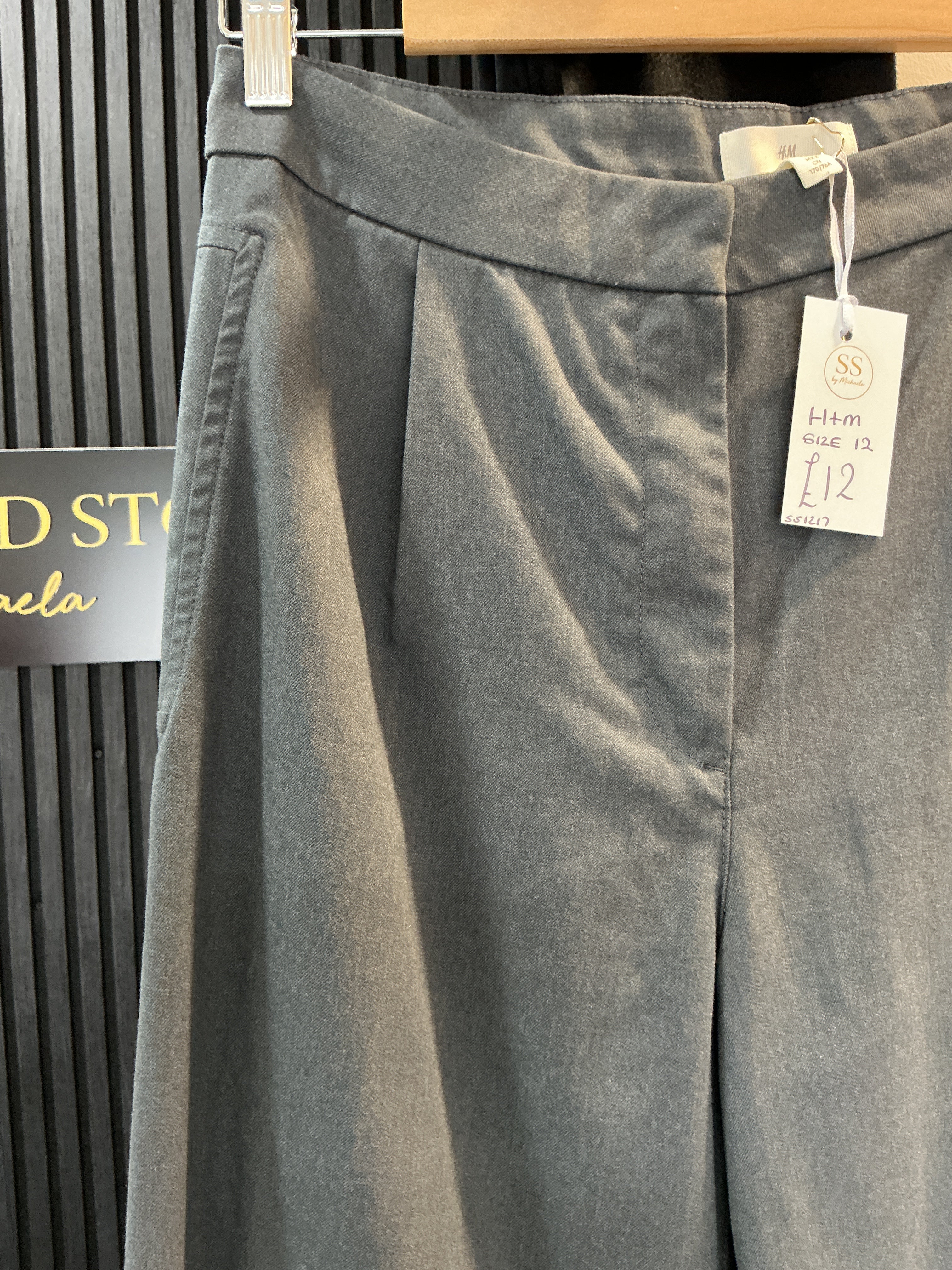 H&M Grey Wide Leg Tailored Trousers – Size 12
