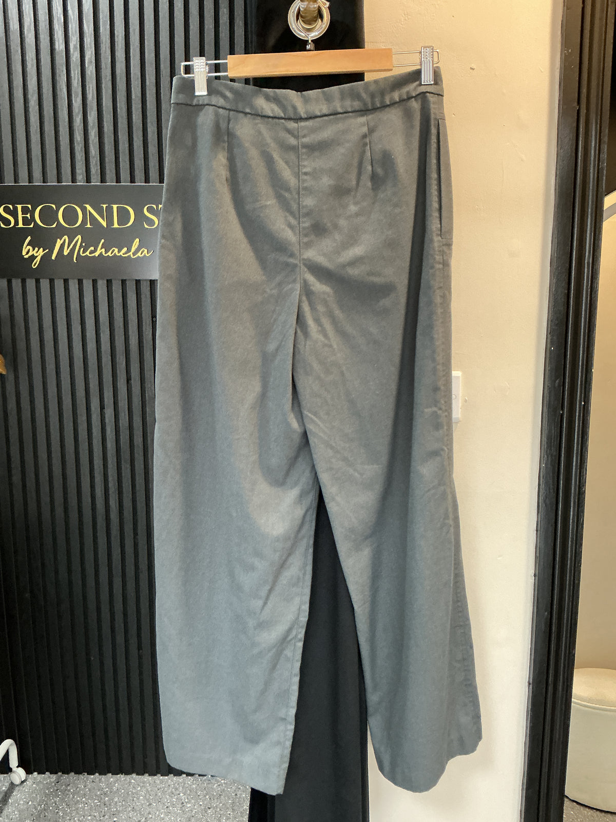 H&M Grey Wide Leg Tailored Trousers – Size 12
