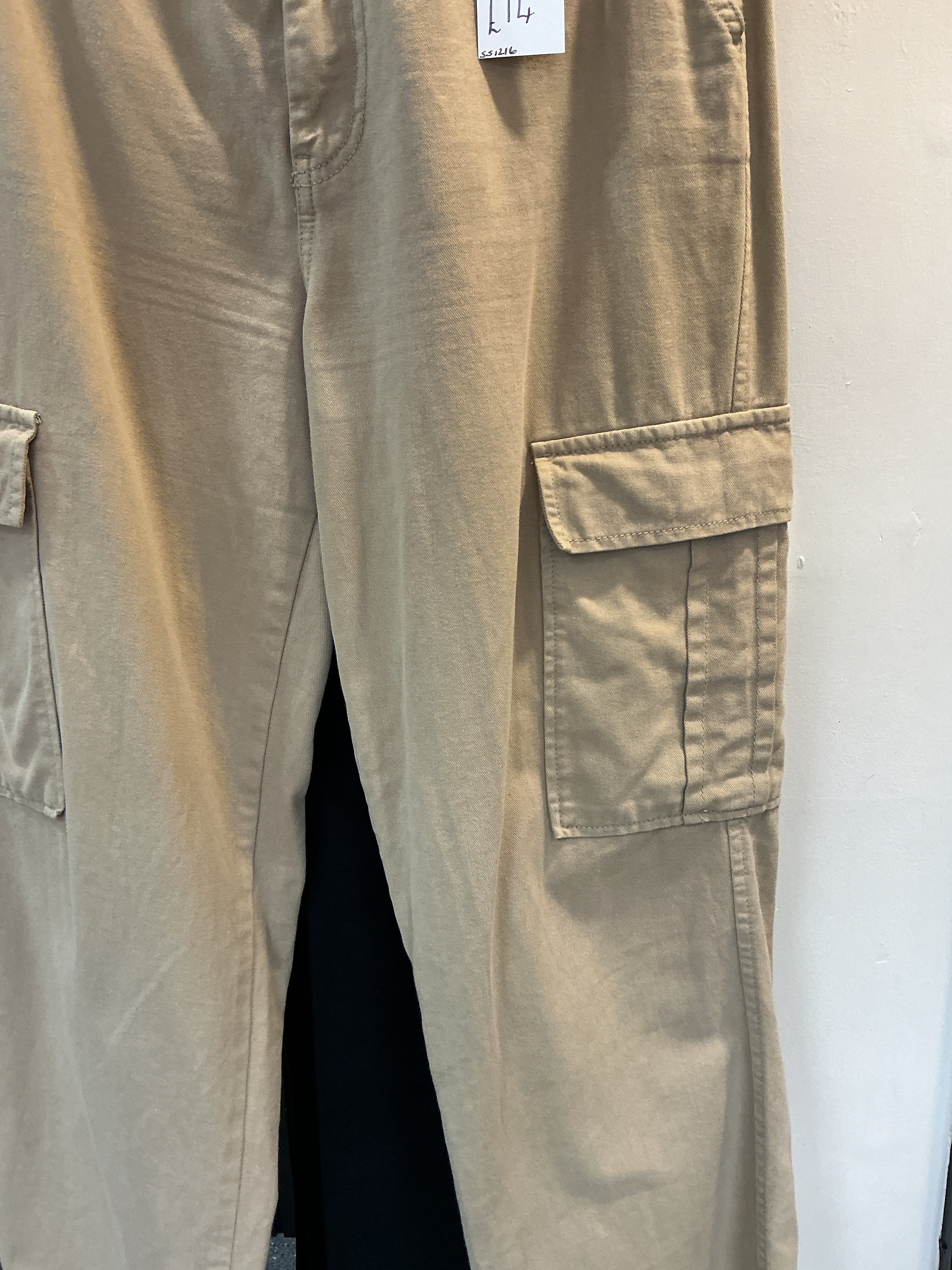 Stradivarius Beige Cargo Trousers – Size 14