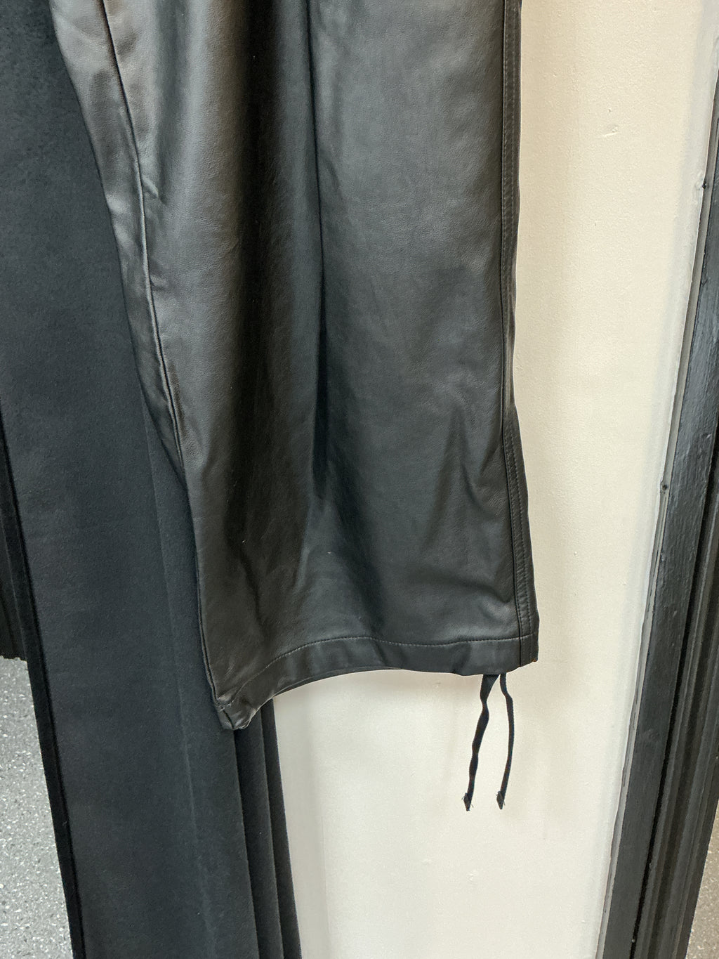 ASOS Black Faux Leather Cargo Trousers – Size 18