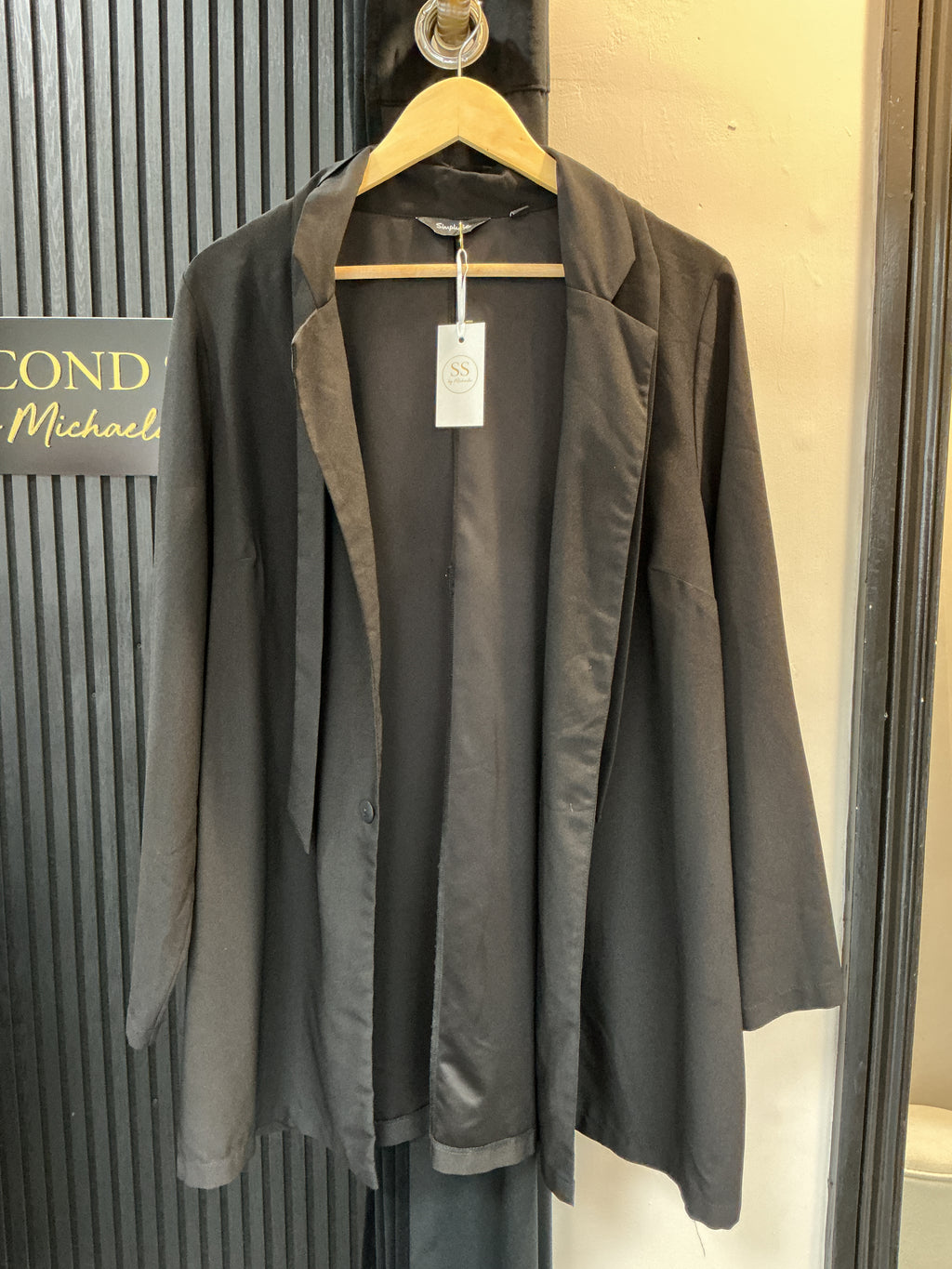 Simply Be Black Longline Blazer – Size 20