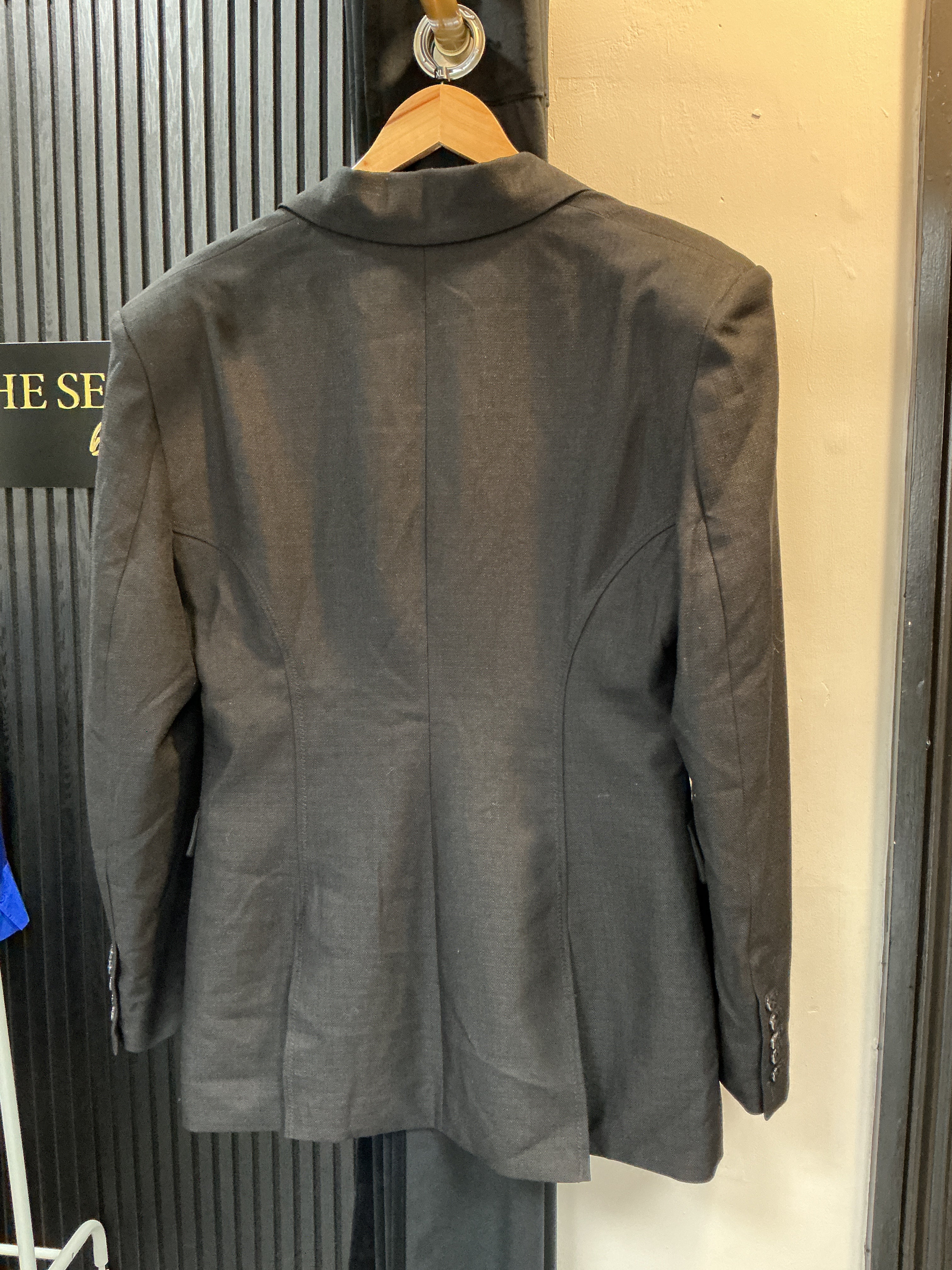H&M Black Tailored Longline Blazer – Size 16