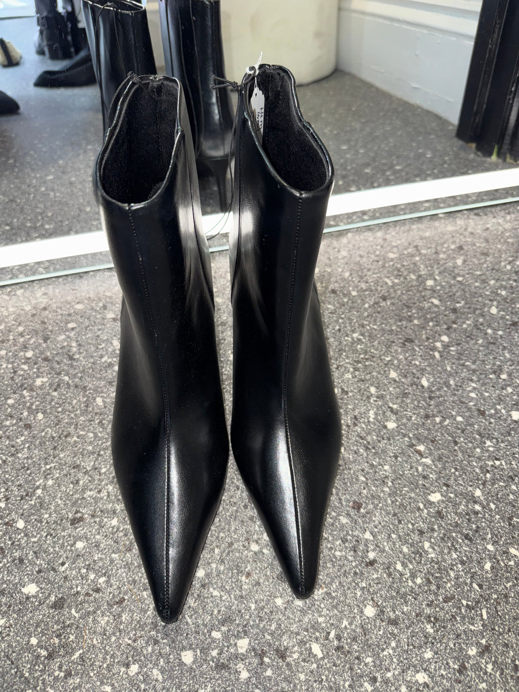 H&M Black Pointed Toe Kitten Heel Ankle Boots – Size 7 New