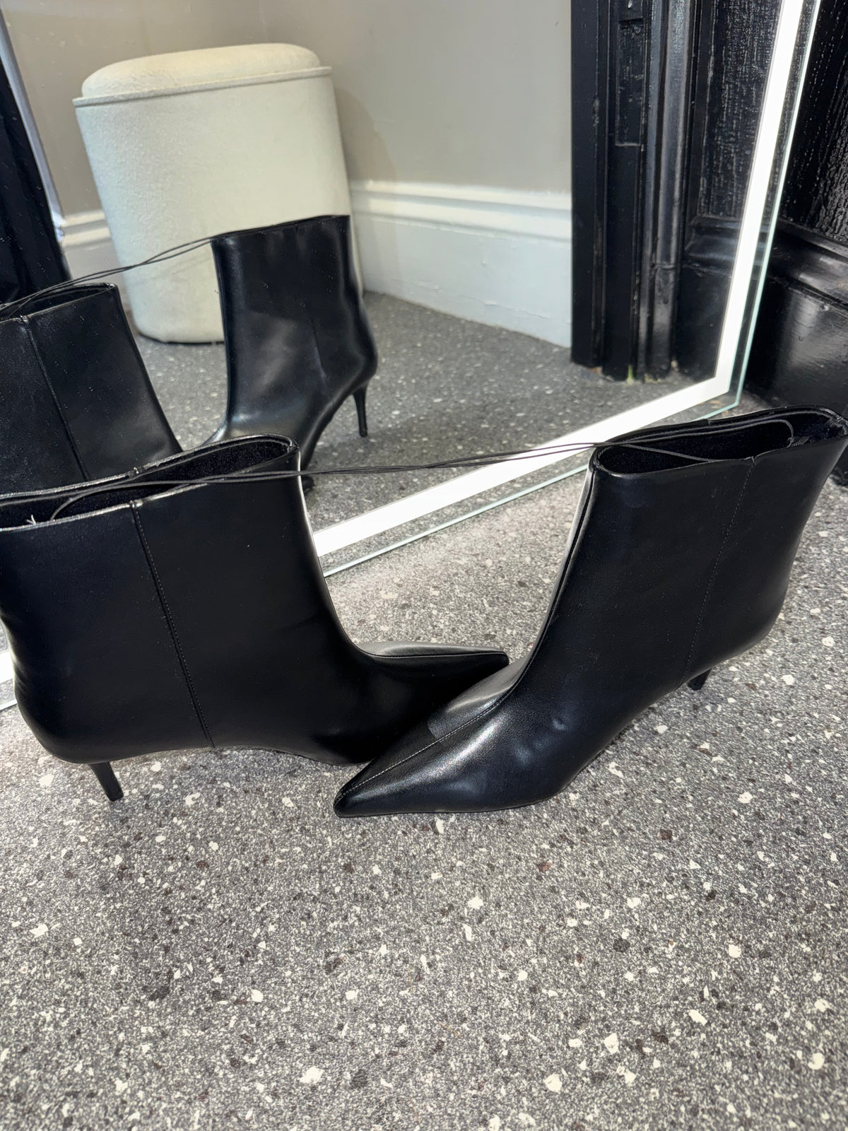 H&M Black Pointed Toe Kitten Heel Ankle Boots – Size 7 New