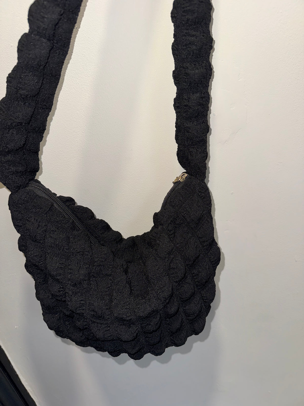 Black Textured Ruched Shoulder Bag – New
