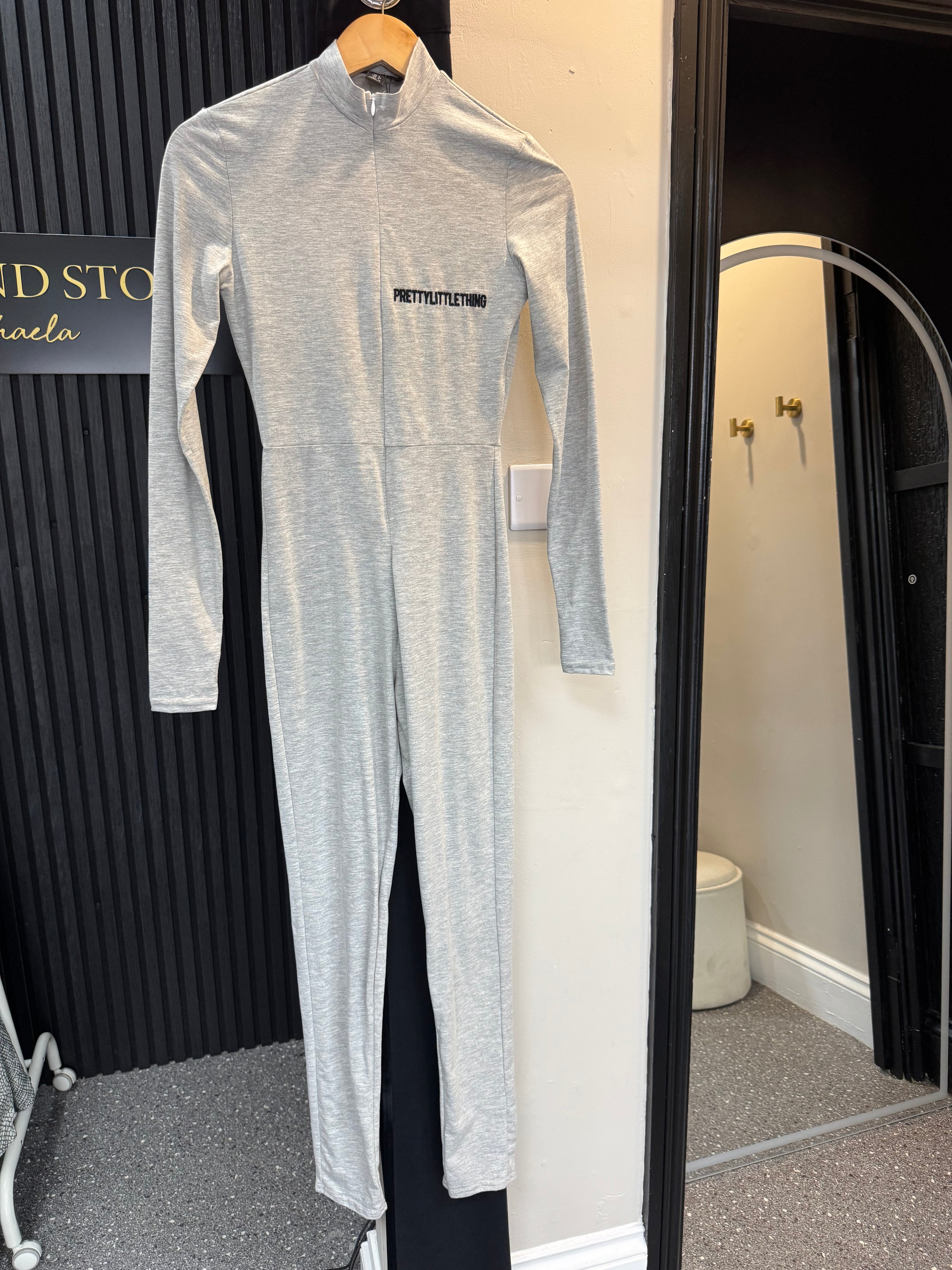 PrettyLittleThing Grey Funnel Neck Logo Jumpsuit – Size 8 New