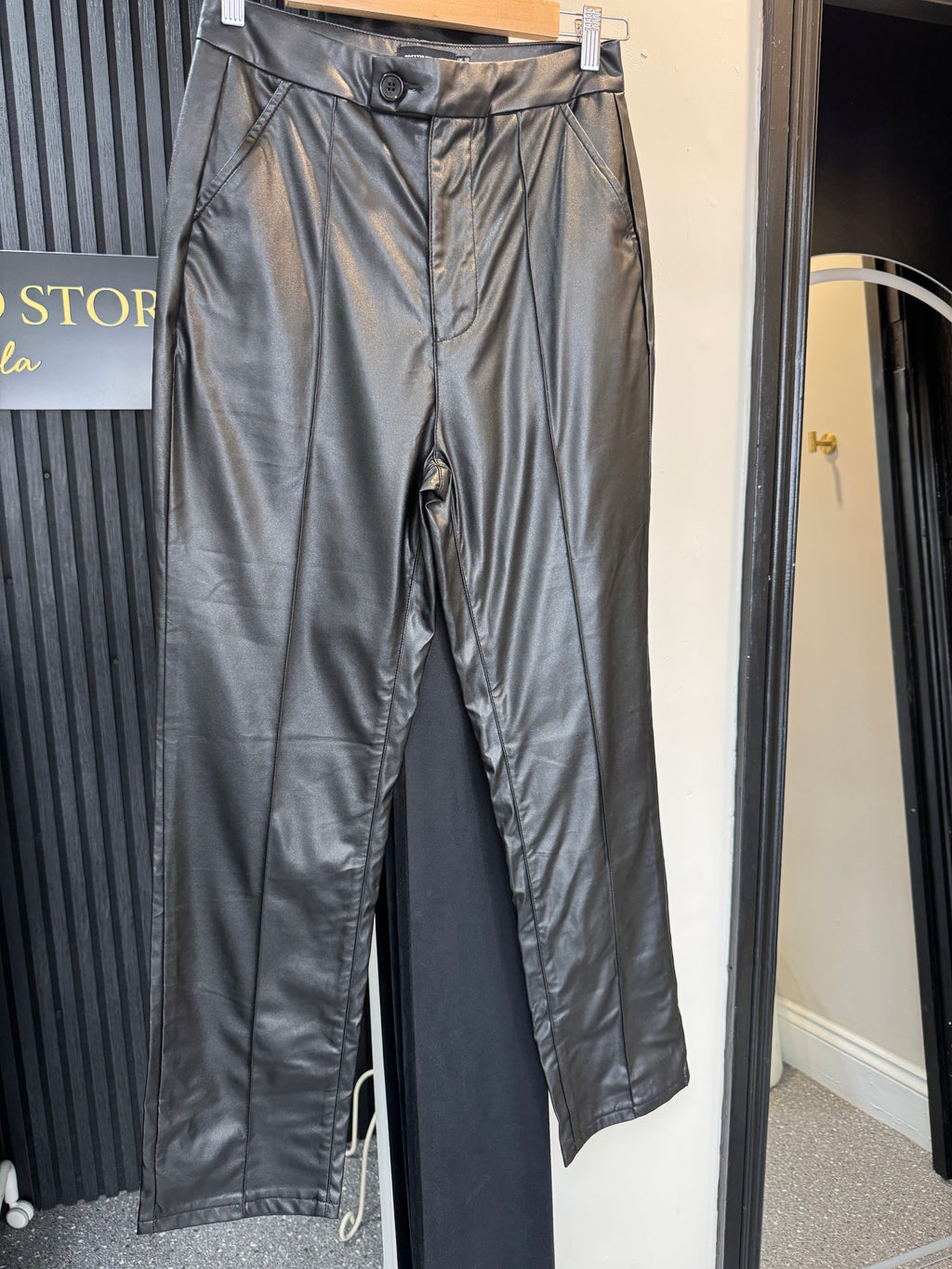 PrettyLittleThing Black Faux Leather Straight Leg Trousers – Size 10