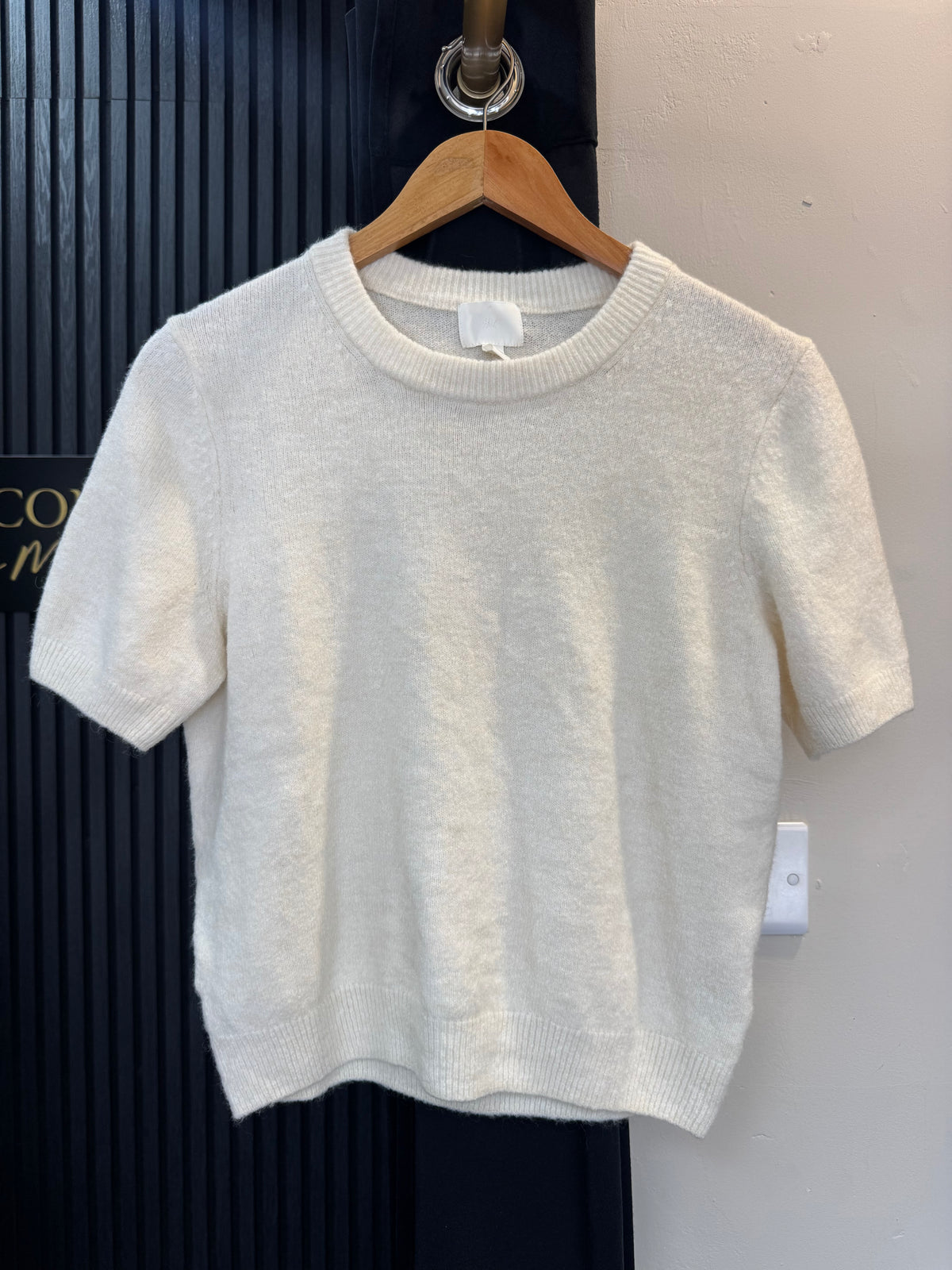 H&M Cream Short Sleeve Knitted Top Size M