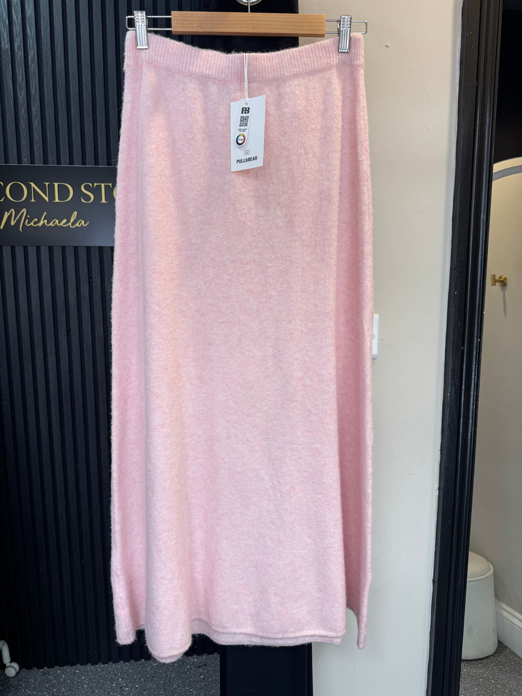 Pull&Bear Pink Knitted Maxi Skirt – Size M NWT