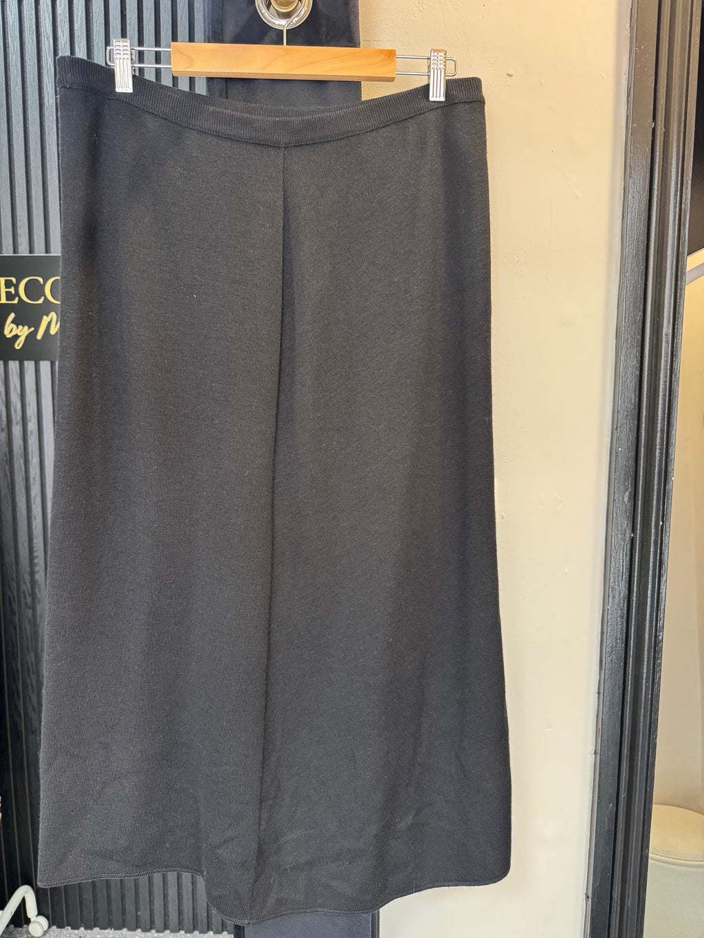 Lucia Black Asymmetric Layered Midi Skirt – Size 18