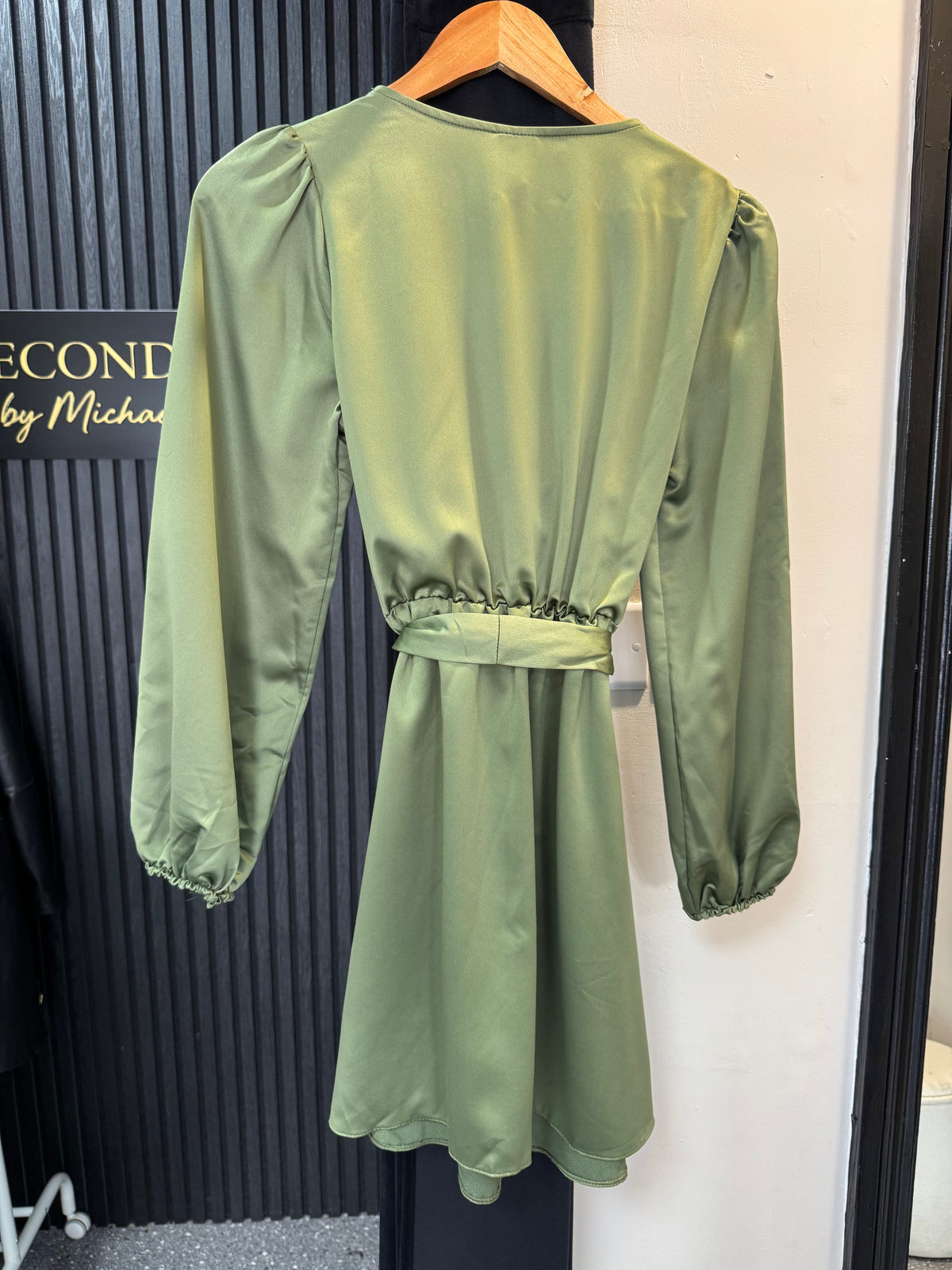 River Island Sage Green Satin Wrap Mini Dress – Size 10 New
